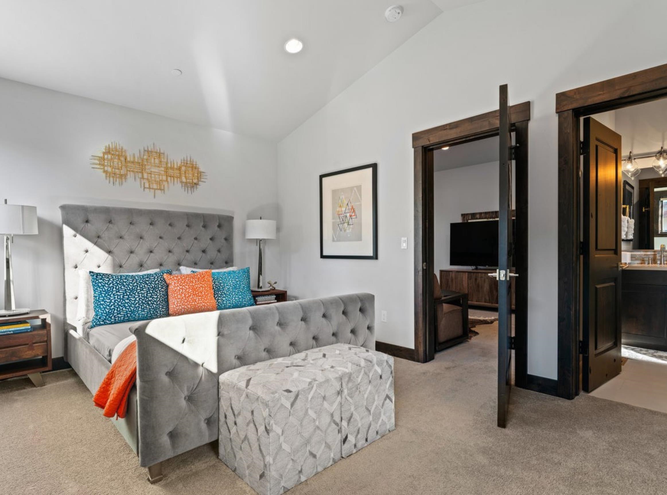 9098 Heartwood Drive, Truckee, CA, 96161