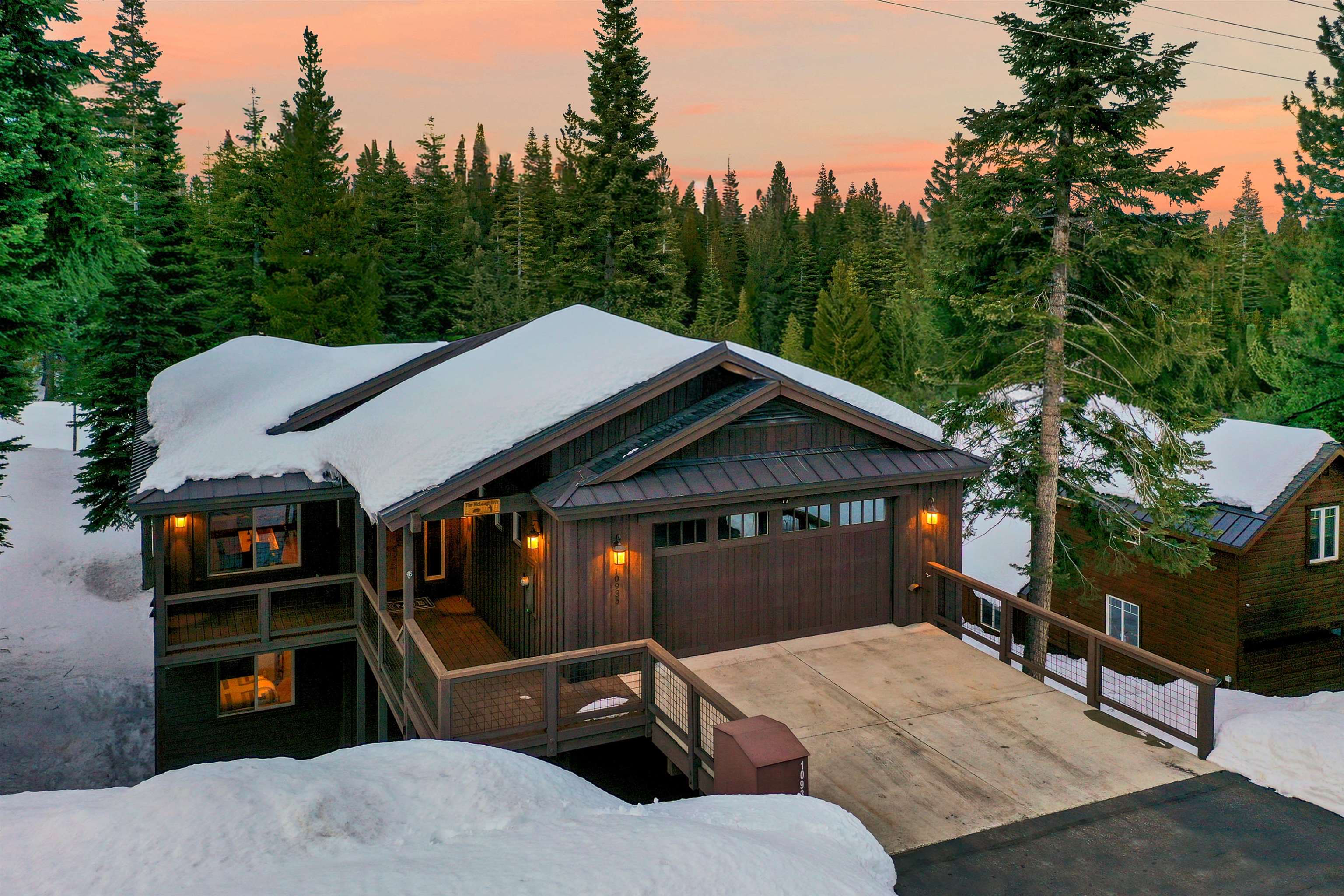 10935 Skislope Way, Truckee, CA, 96161