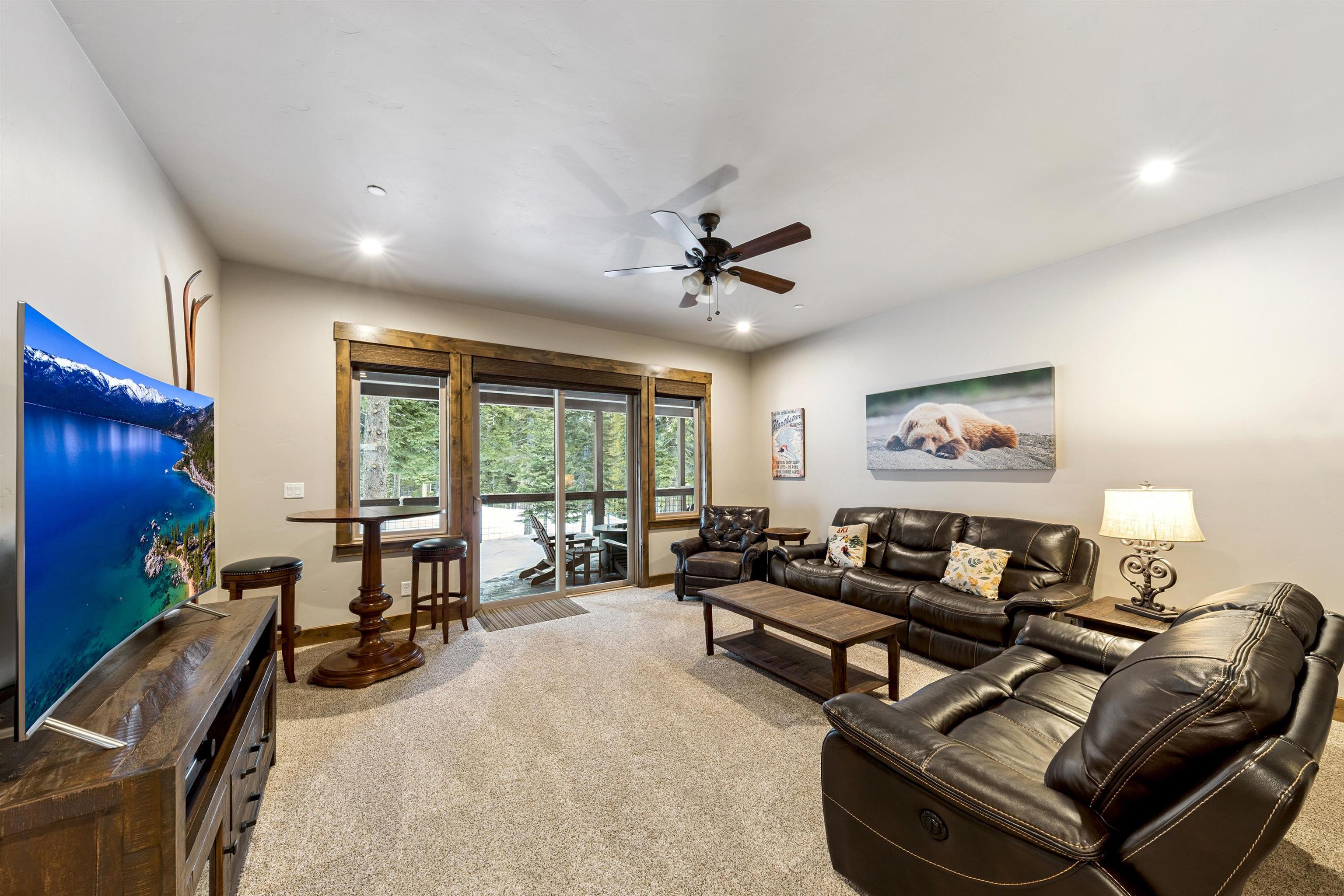 10935 Skislope Way, Truckee, CA, 96161