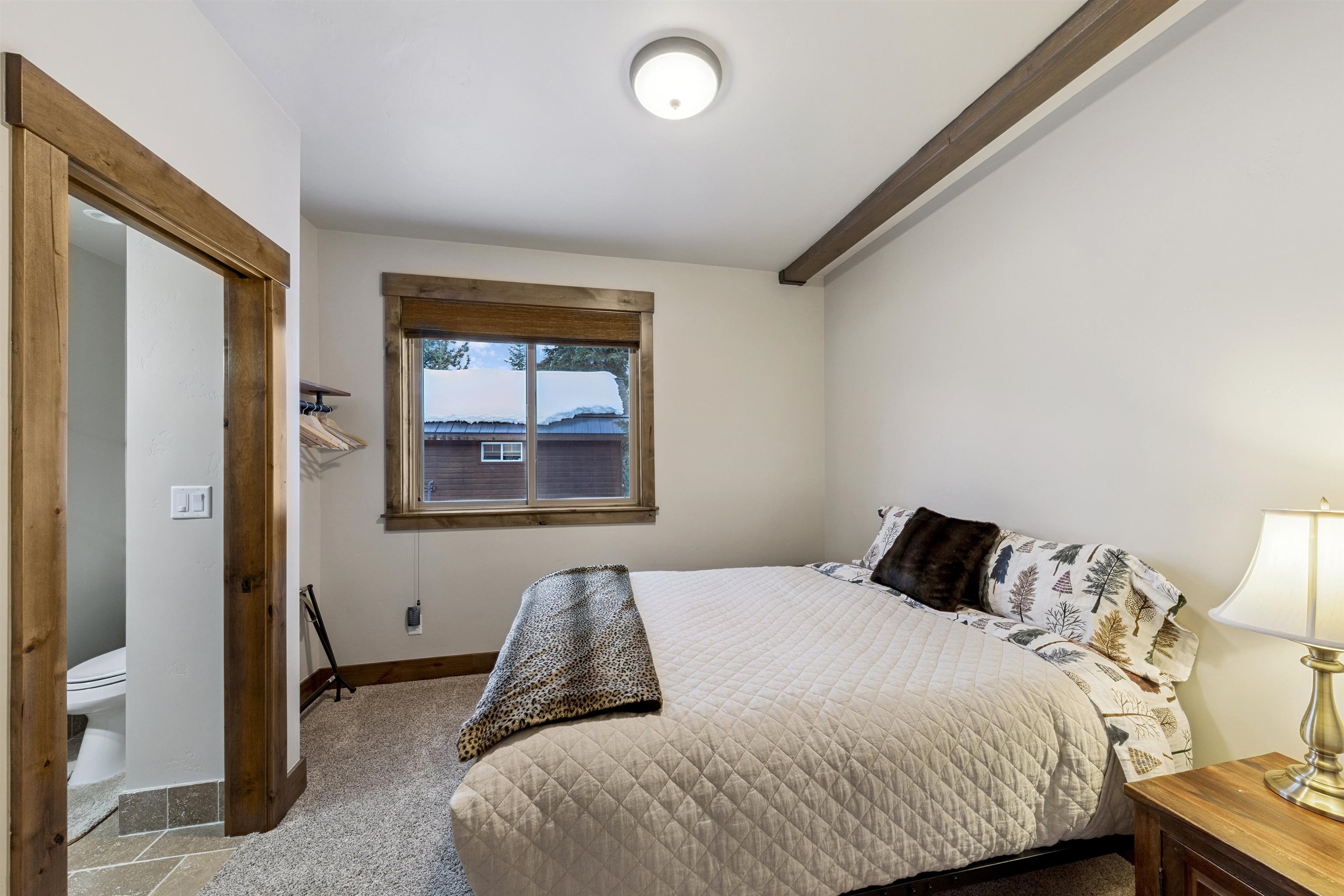 10935 Skislope Way, Truckee, CA, 96161