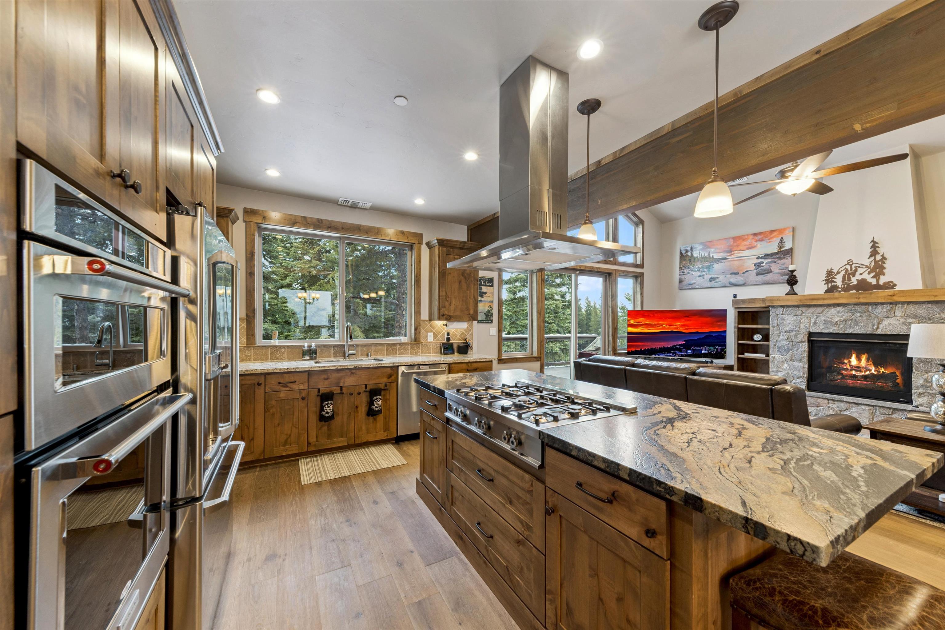 10935 Skislope Way, Truckee, CA, 96161