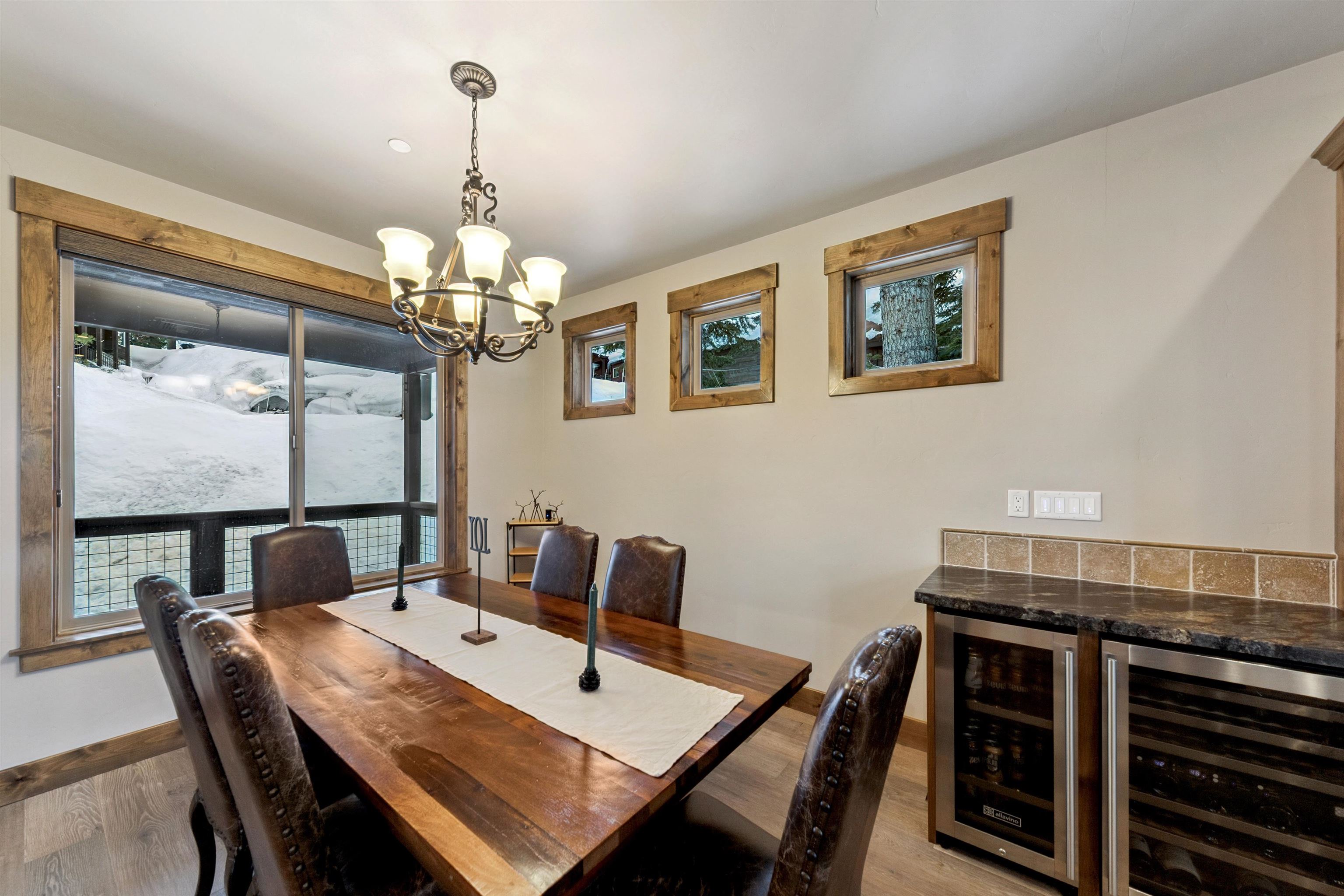 10935 Skislope Way, Truckee, CA, 96161