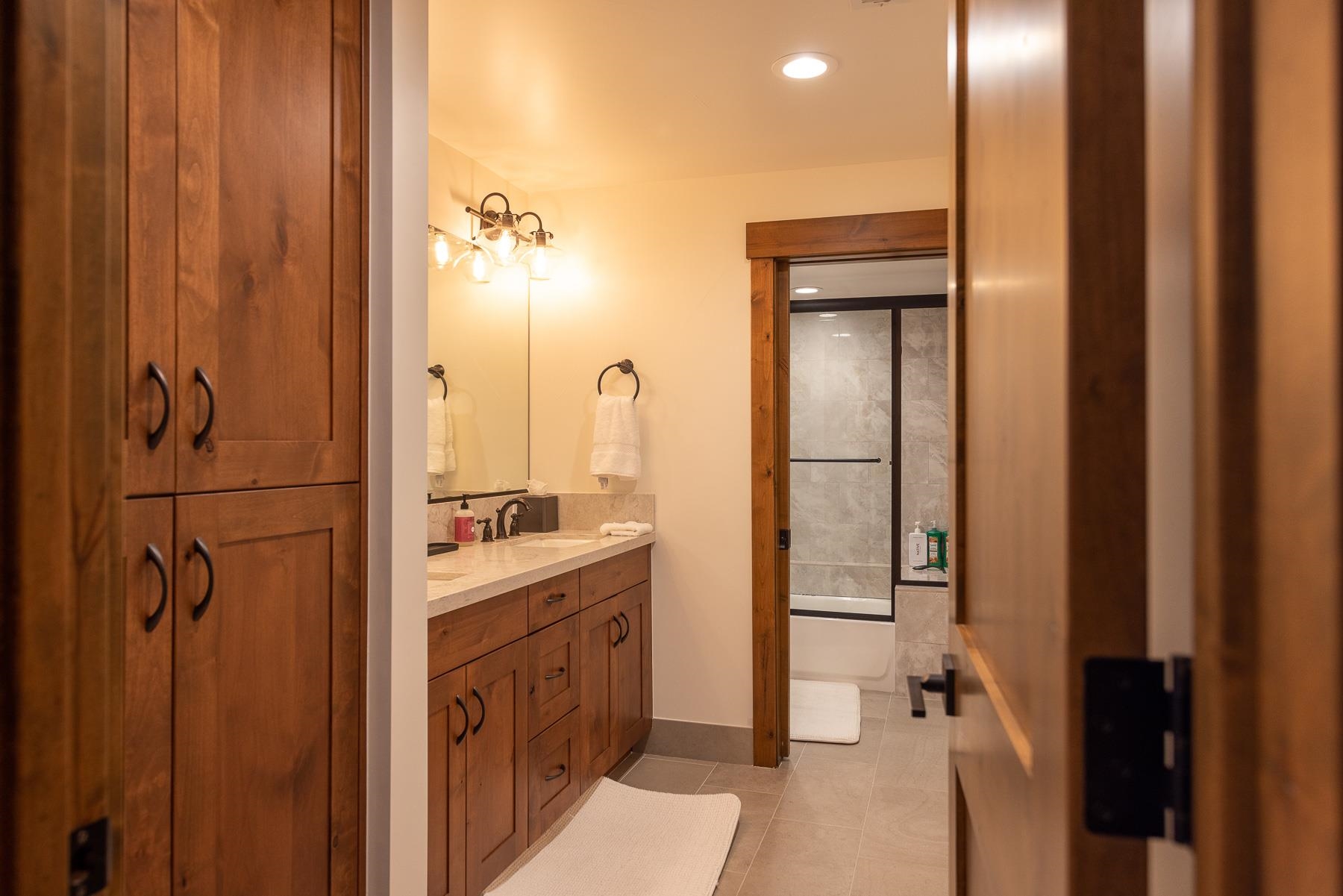 9113 Heartwood Drive, Truckee, CA, 96161