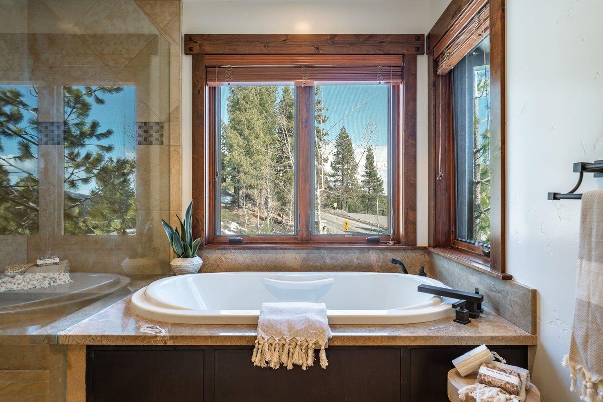 7401 Larkspur Lane, Truckee, CA, 96161