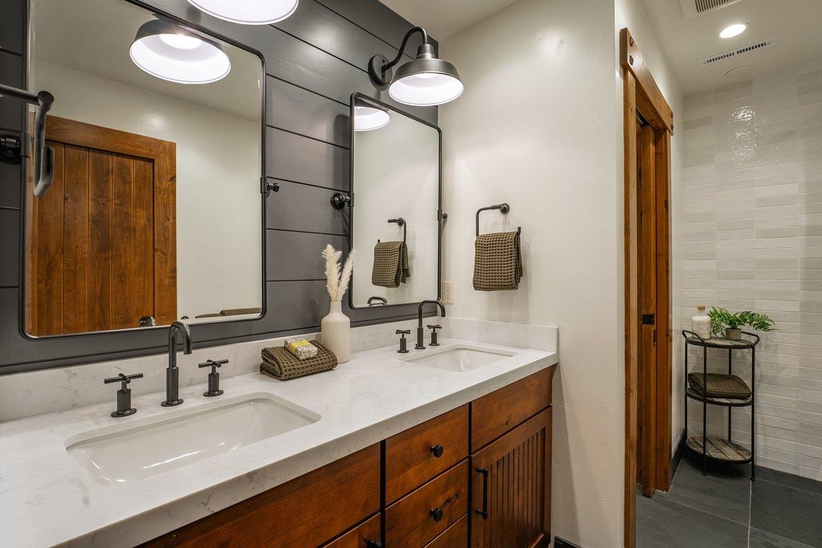 7401 Larkspur Lane, Truckee, CA, 96161