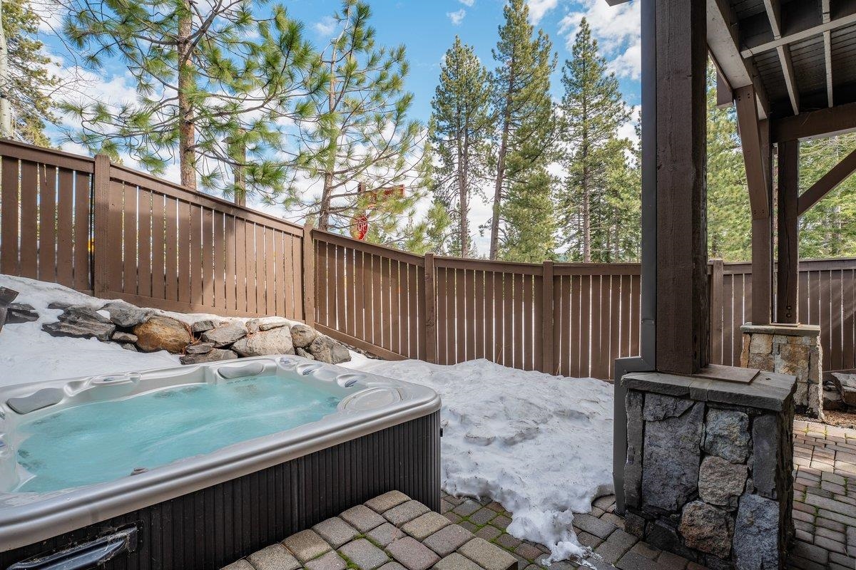 7401 Larkspur Lane, Truckee, CA, 96161