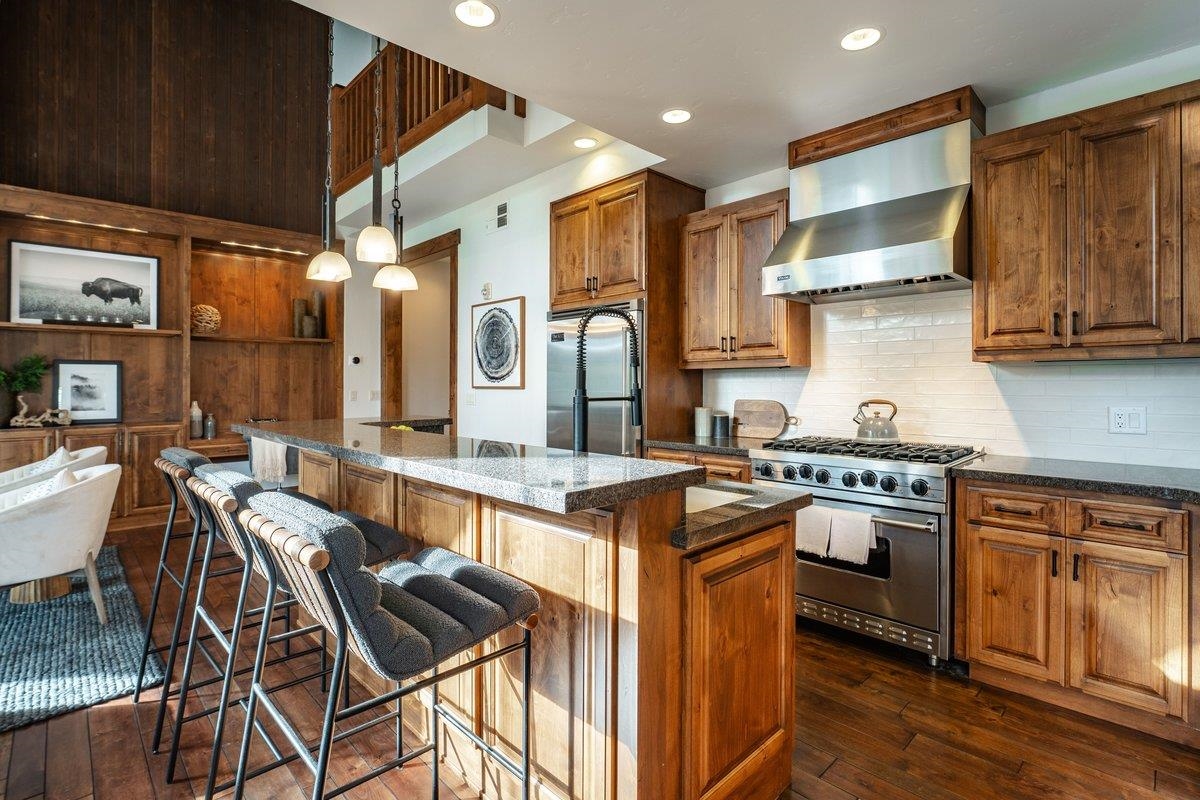 7401 Larkspur Lane, Truckee, CA, 96161