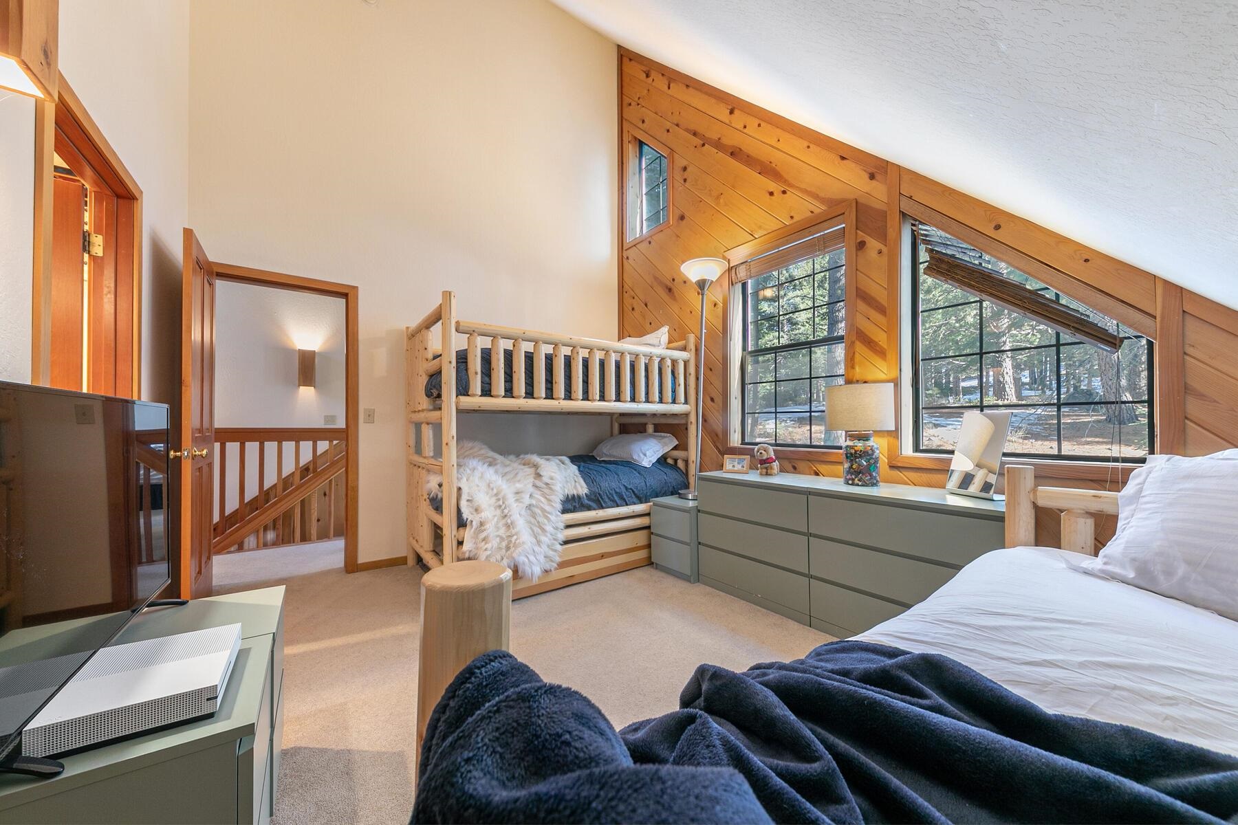 725 Conifer, Truckee, CA, 96160