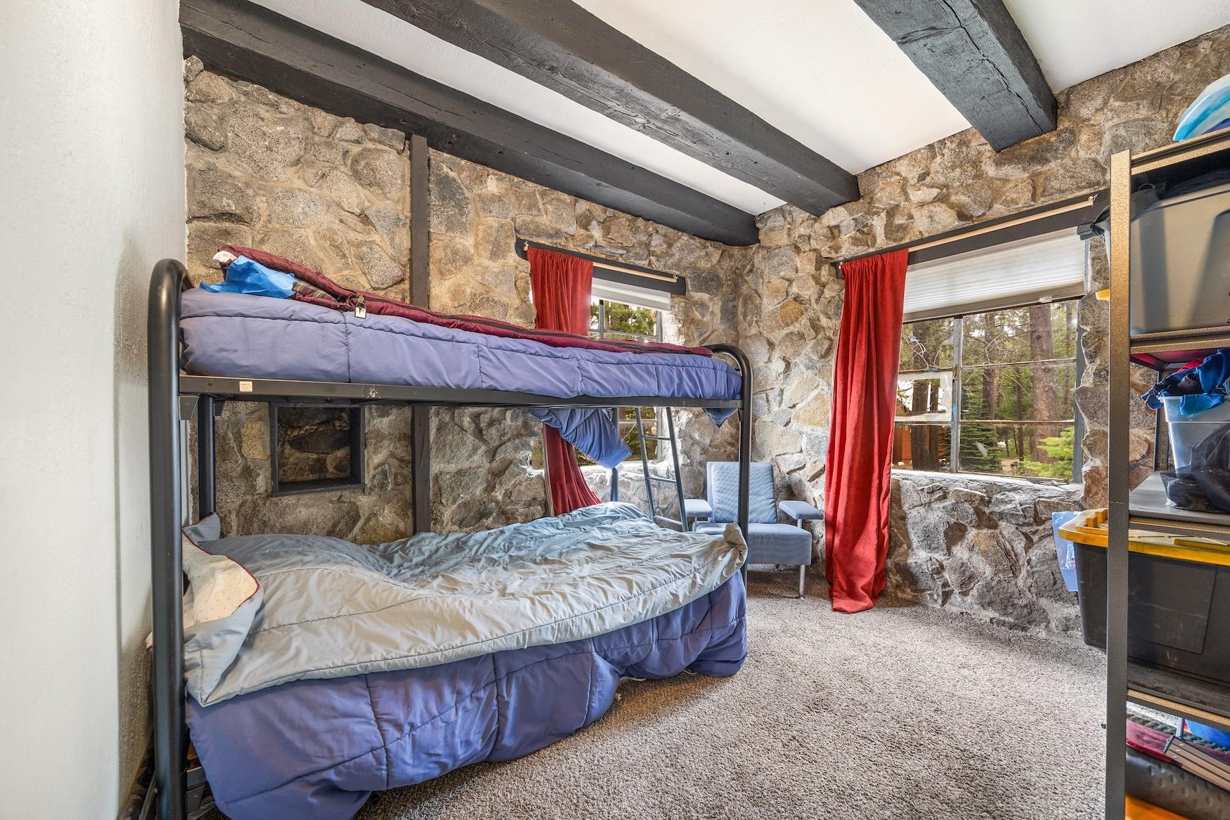 10111 Bunny Hill Road, Soda Springs, CA, 95728