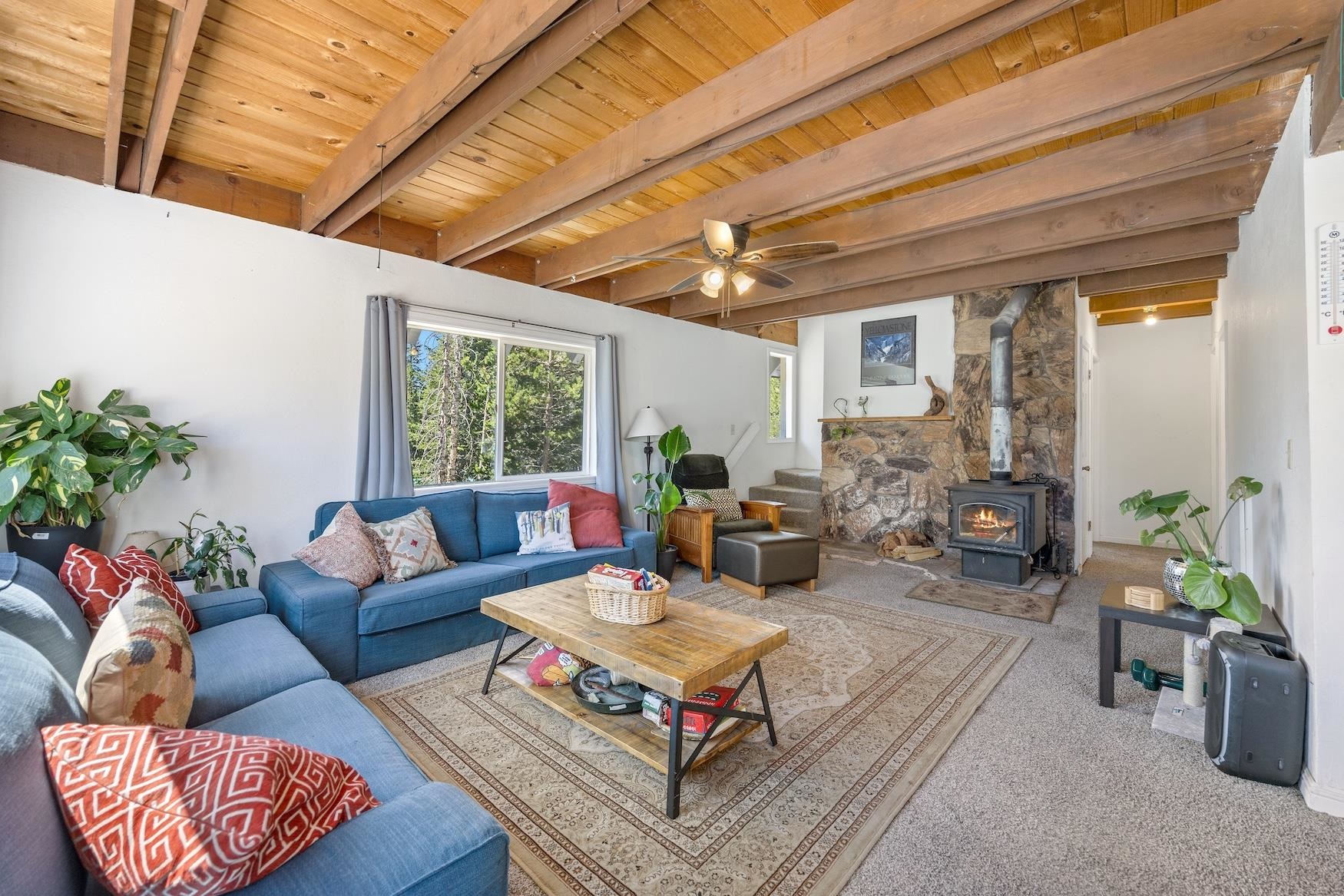 10111 Bunny Hill Road, Soda Springs, CA, 95728