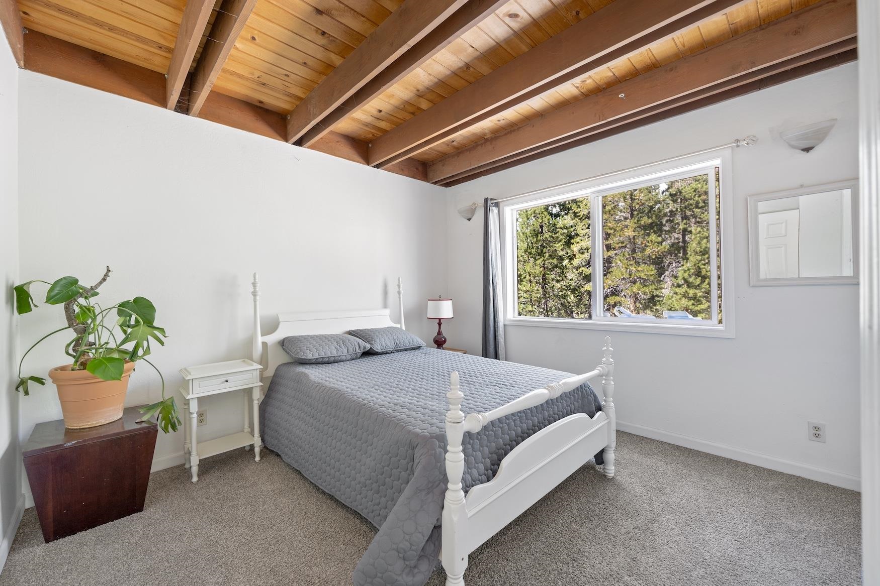 10111 Bunny Hill Road, Soda Springs, CA, 95728
