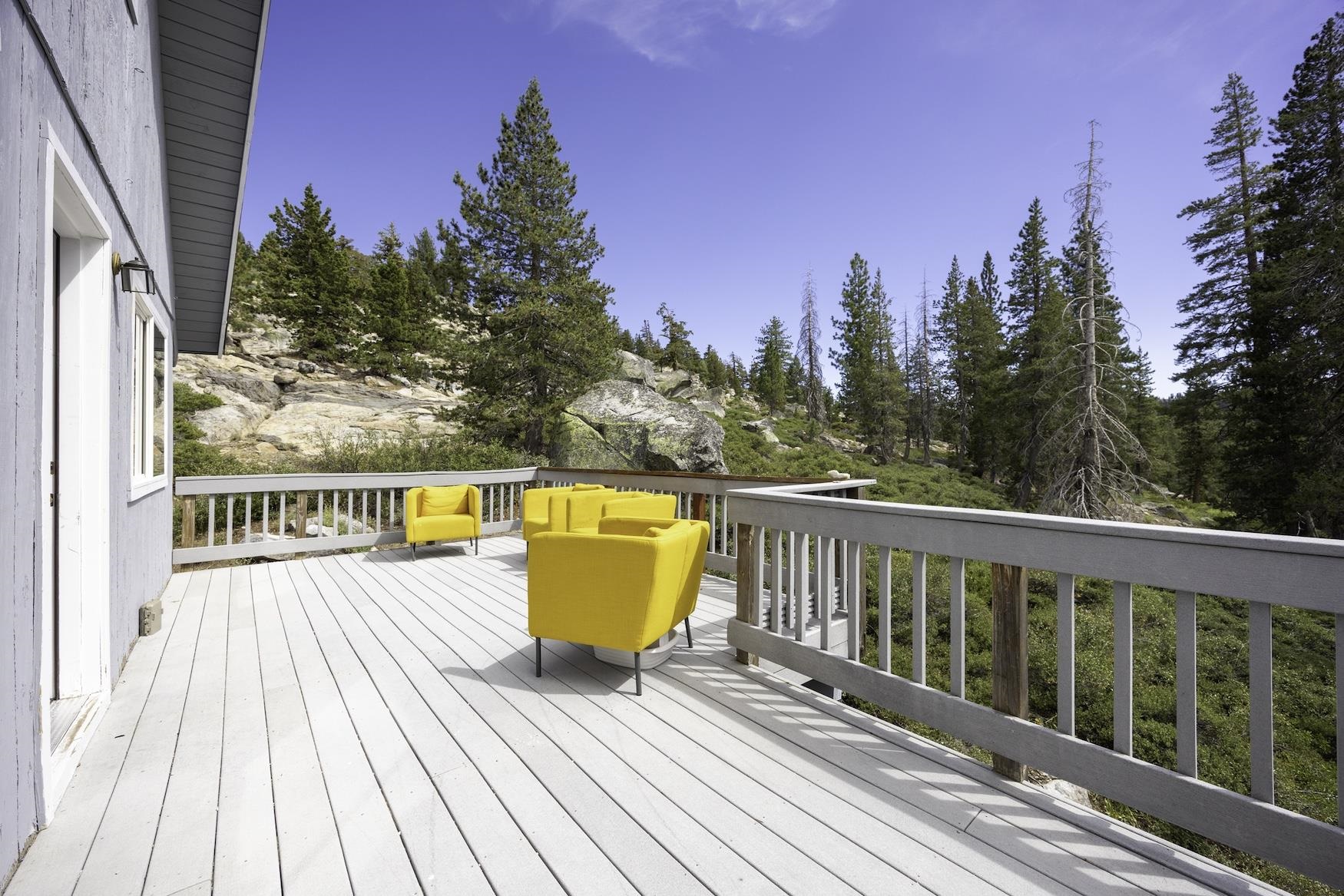 10111 Bunny Hill Road, Soda Springs, CA, 95728
