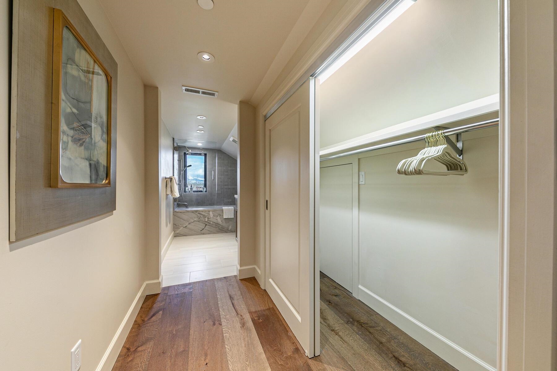 12313 Soaring Way UNIT 3D, Truckee, CA, 96161