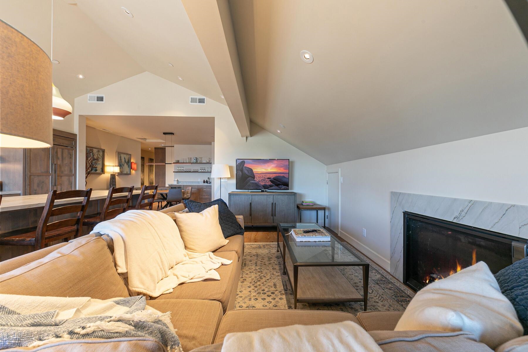 12313 Soaring Way UNIT 3D, Truckee, CA, 96161