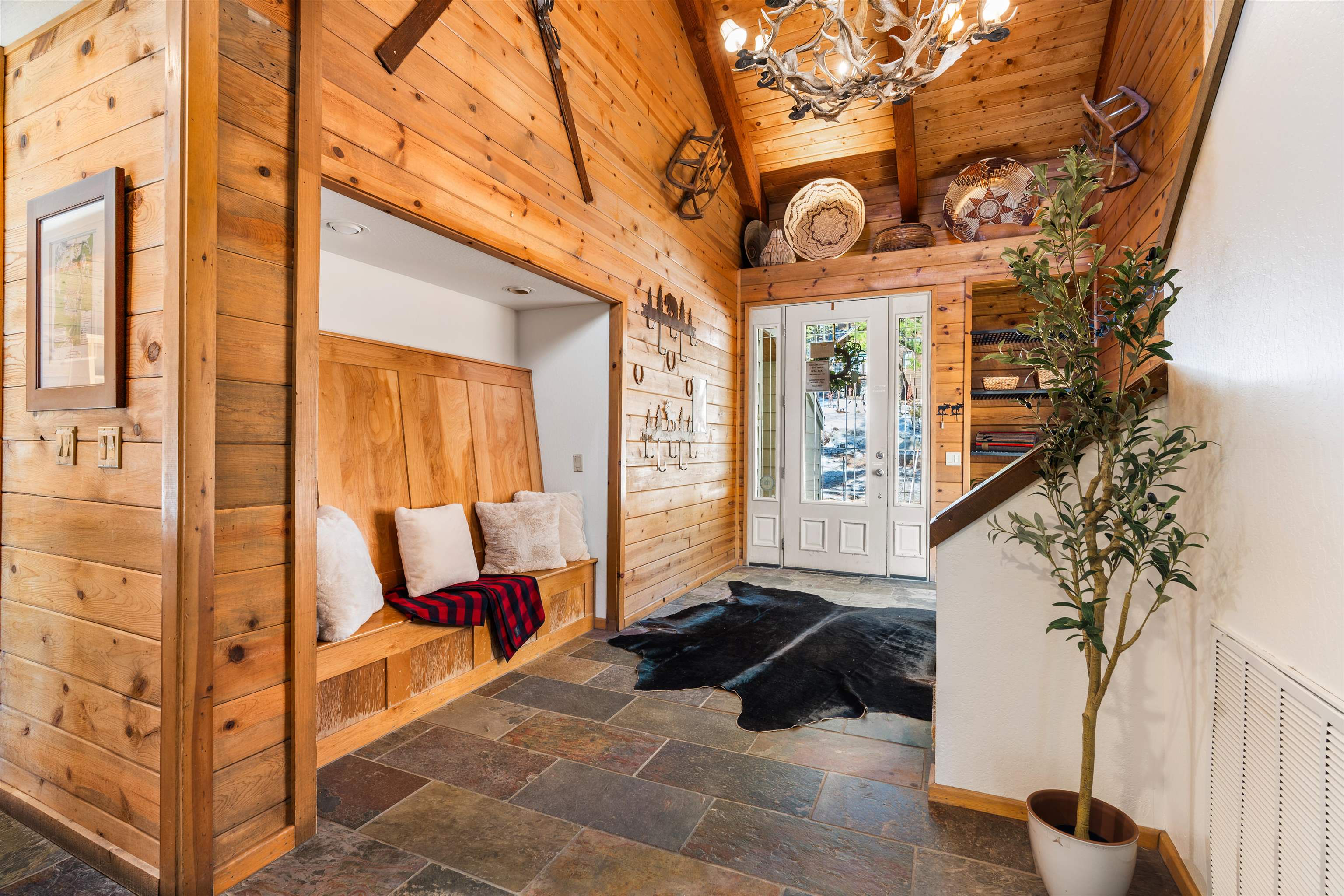 519 Wolf Tree, Truckee, CA, 96161-0000