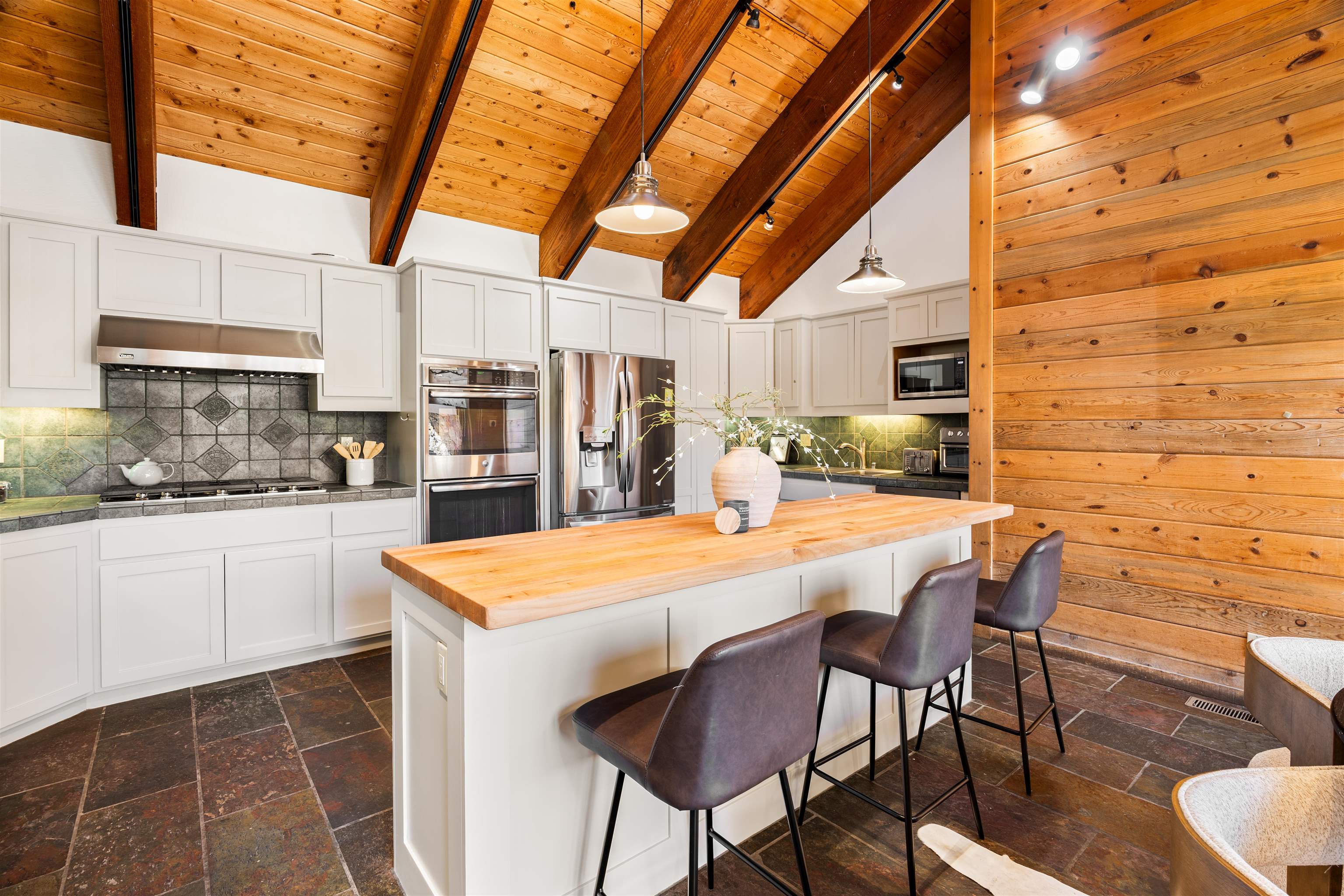 519 Wolf Tree, Truckee, CA, 96161-0000