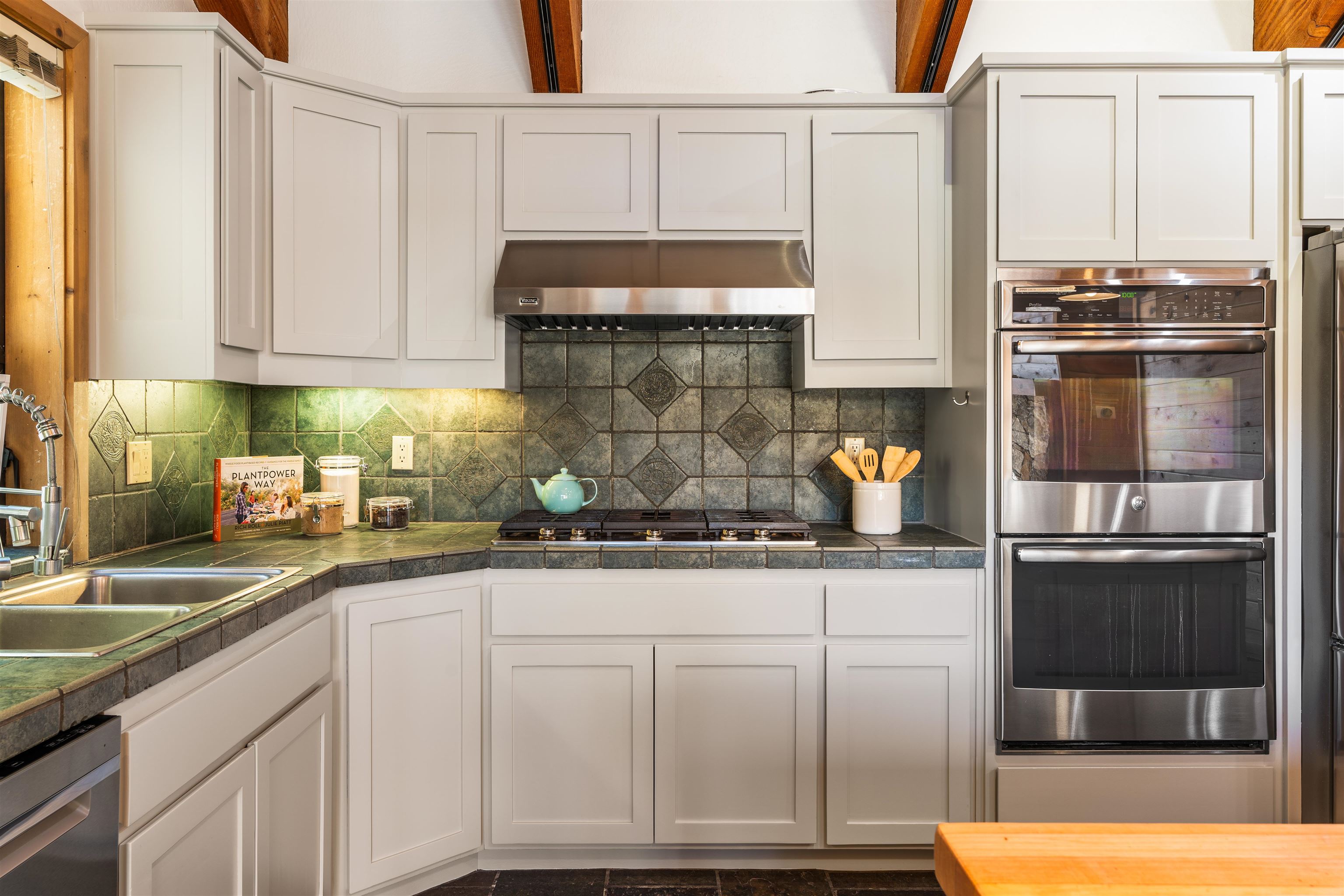 519 Wolf Tree, Truckee, CA, 96161-0000