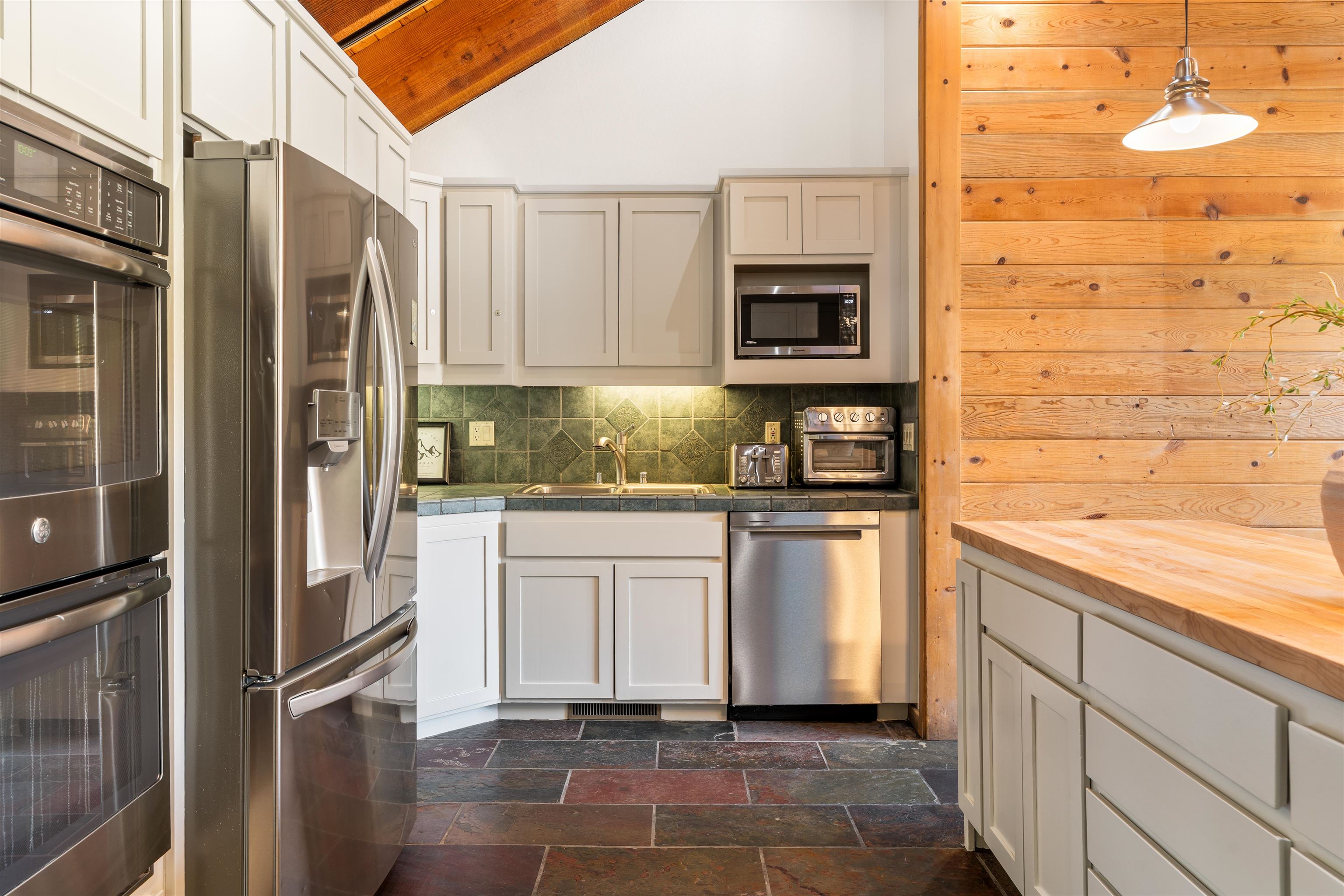 519 Wolf Tree, Truckee, CA, 96161-0000