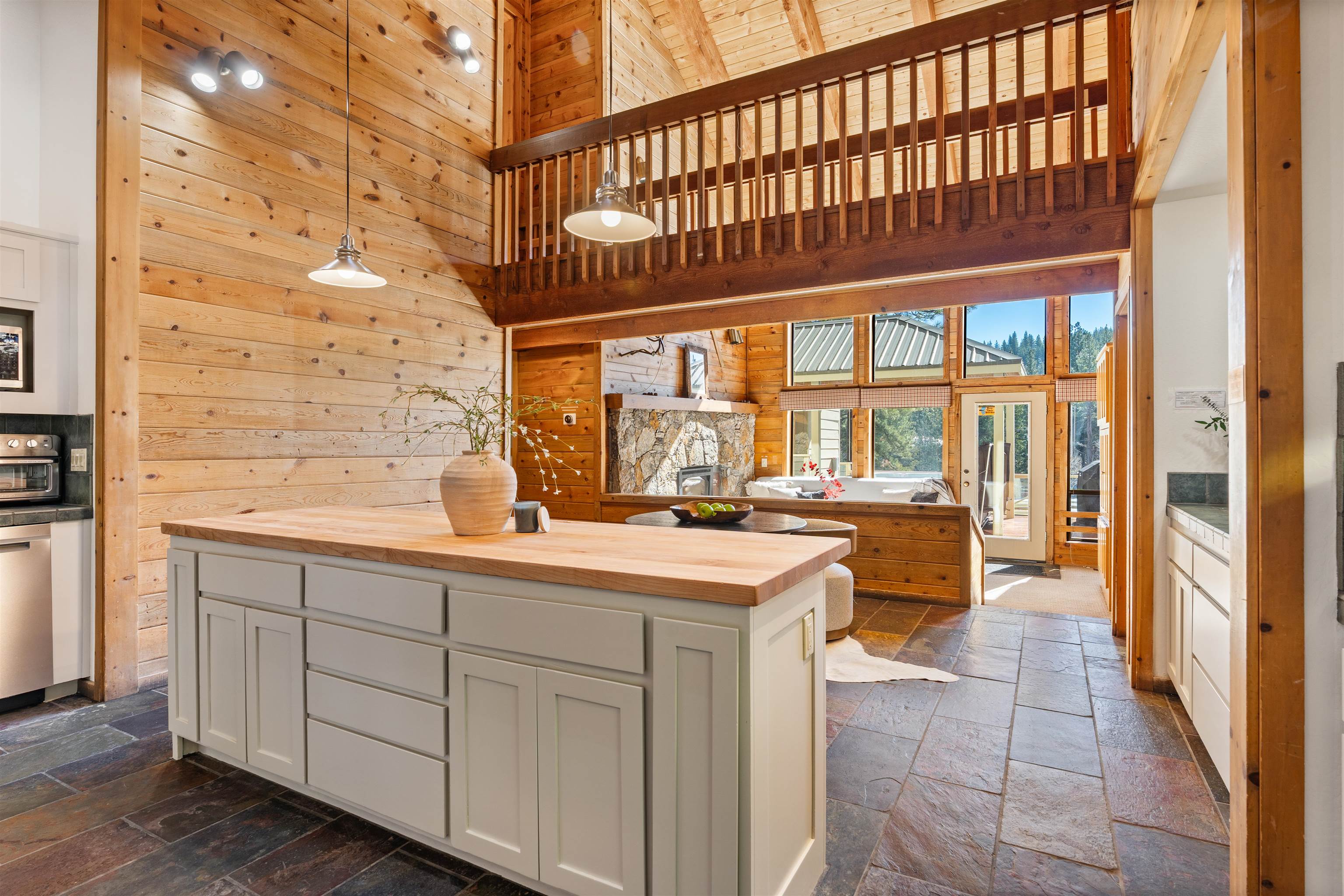 519 Wolf Tree, Truckee, CA, 96161-0000