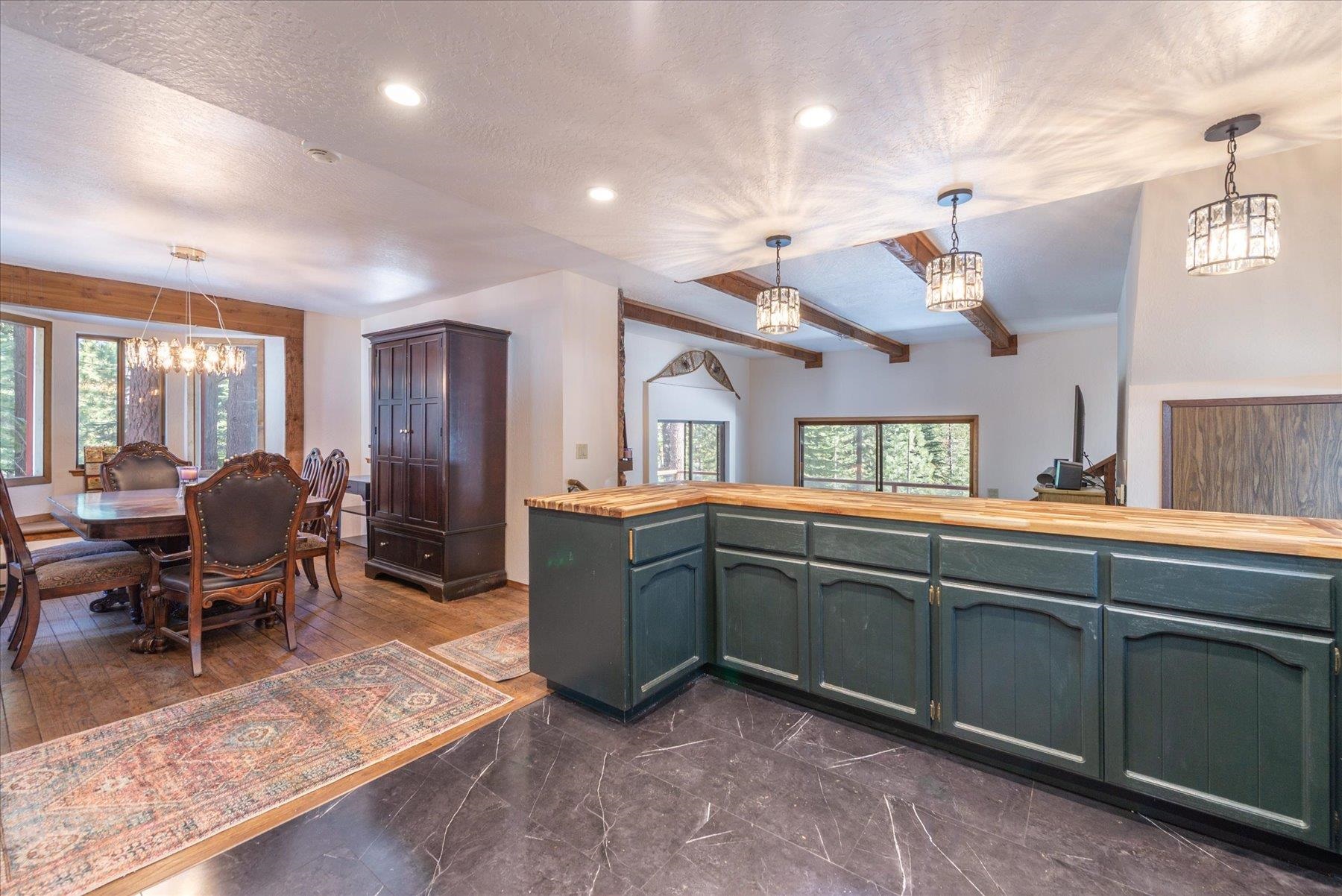 12621 Peregrine Drive, Truckee, CA, 96161-6827