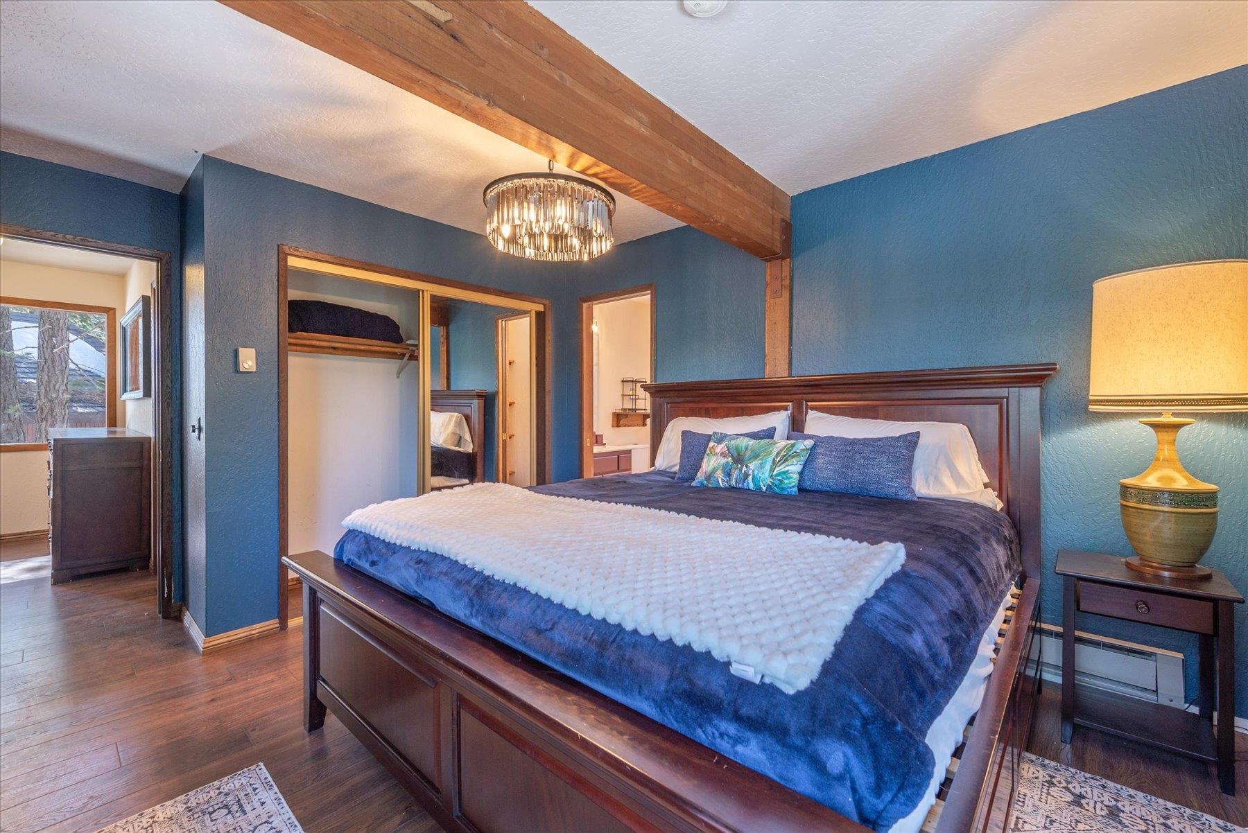 12621 Peregrine Drive, Truckee, CA, 96161-6827