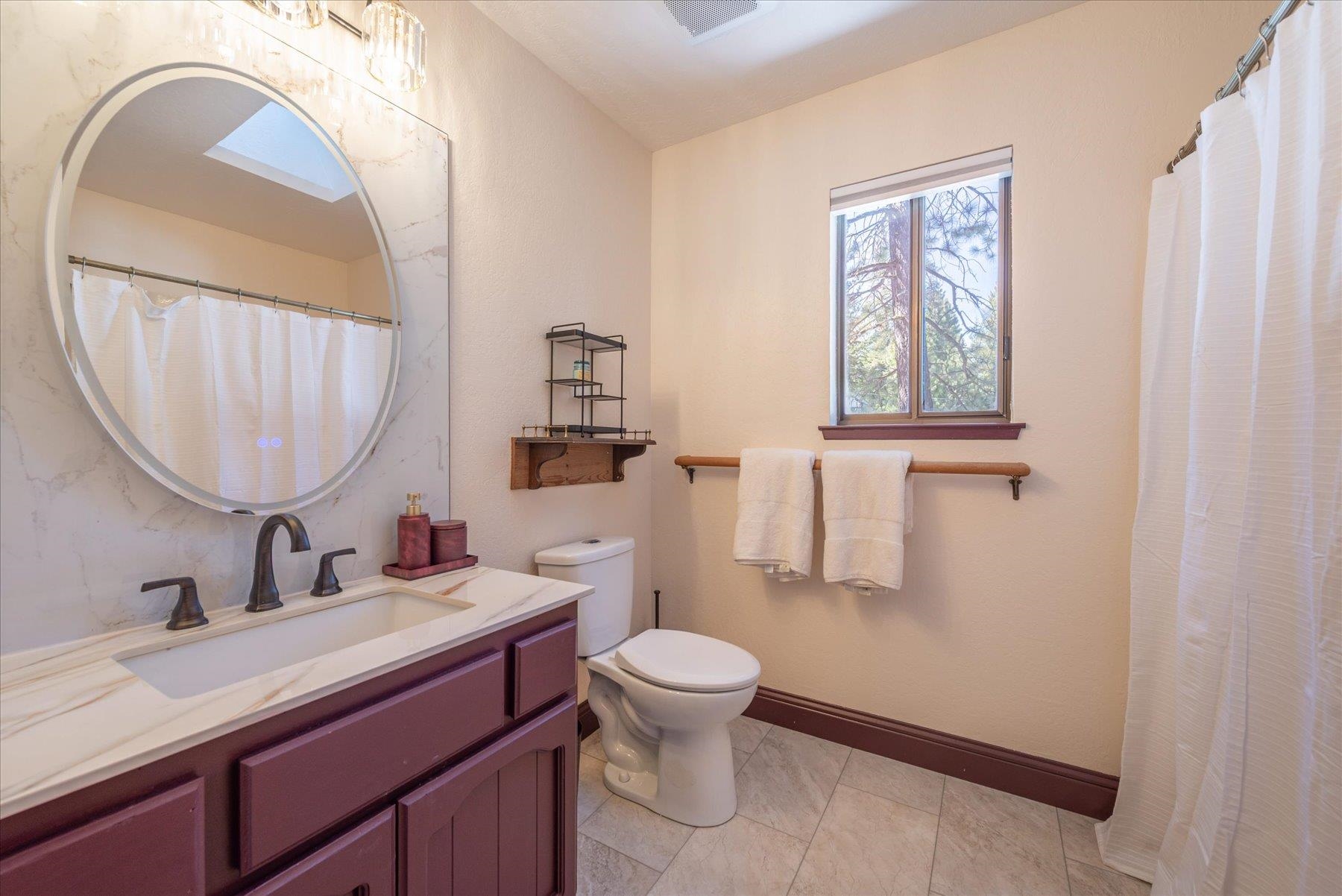 12621 Peregrine Drive, Truckee, CA, 96161-6827