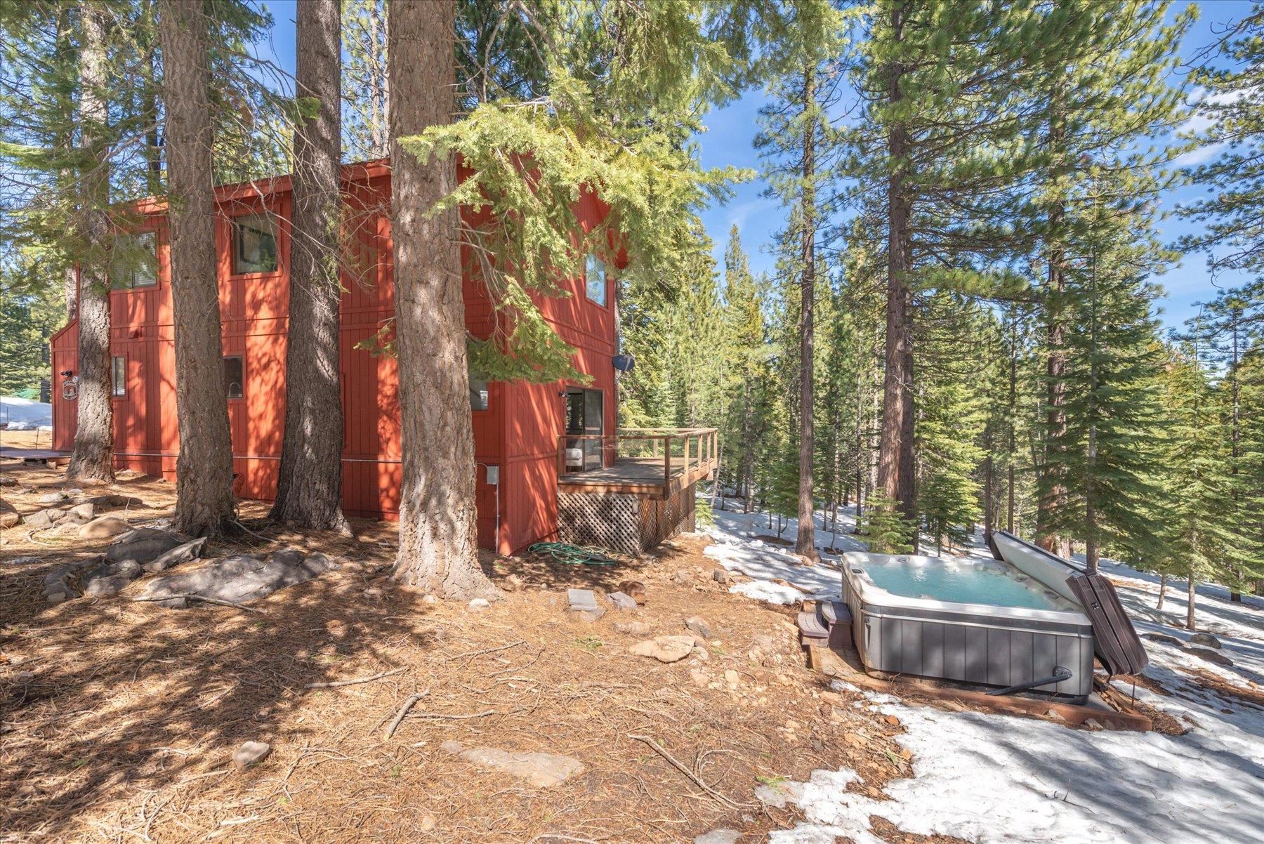 12621 Peregrine Drive, Truckee, CA, 96161-6827