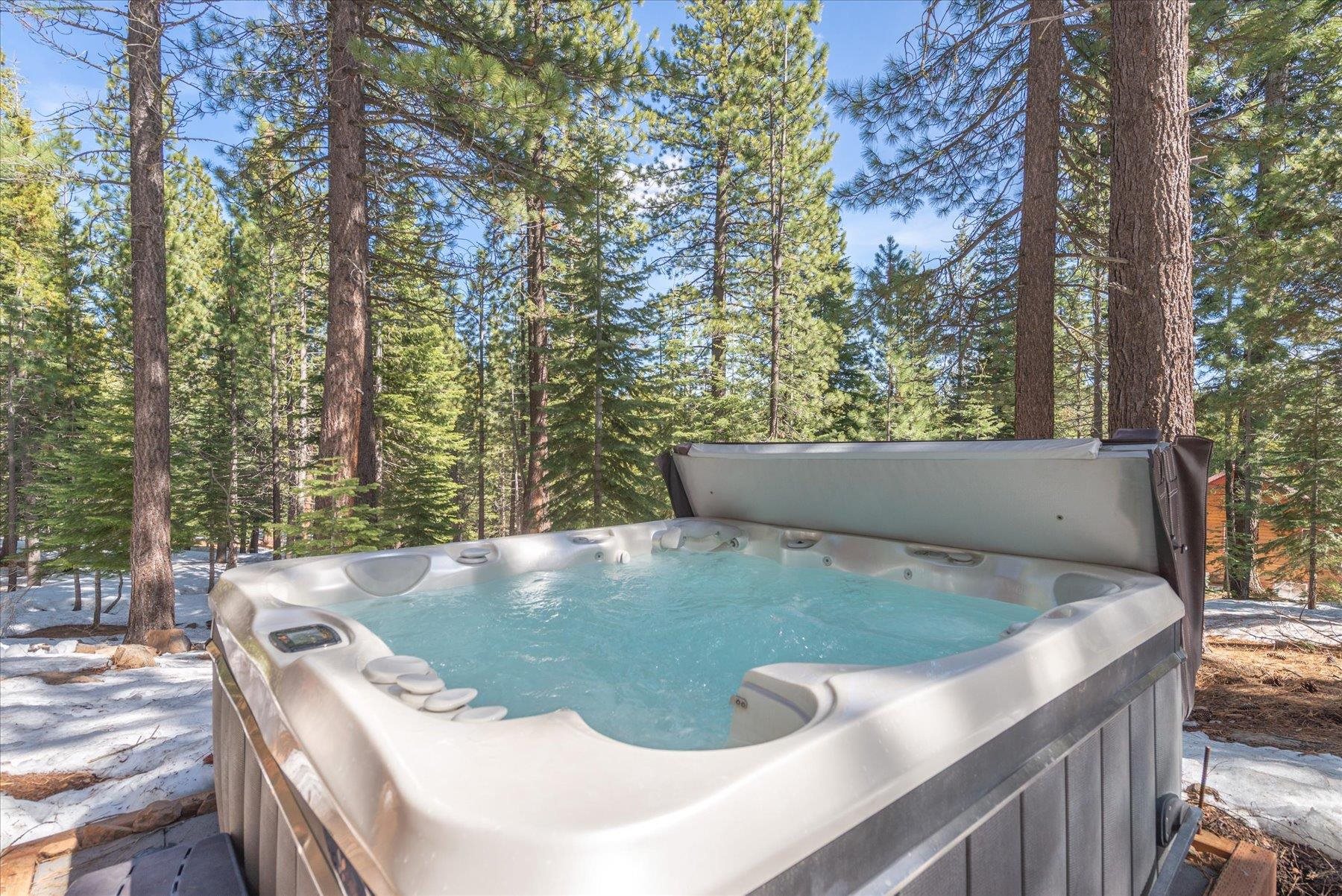 12621 Peregrine Drive, Truckee, CA, 96161-6827