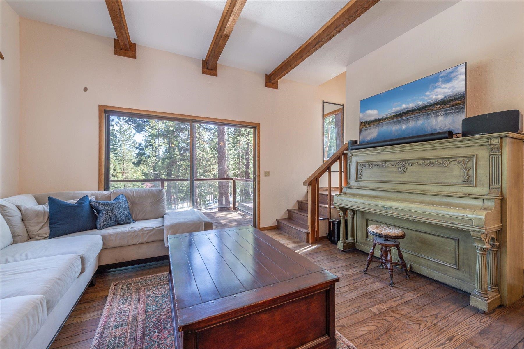 12621 Peregrine Drive, Truckee, CA, 96161-6827
