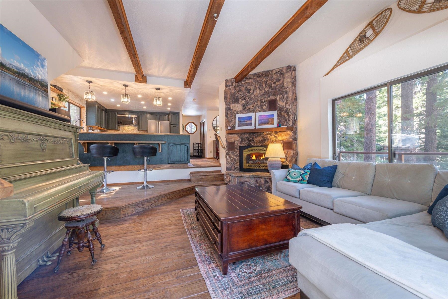 12621 Peregrine Drive, Truckee, CA, 96161-6827