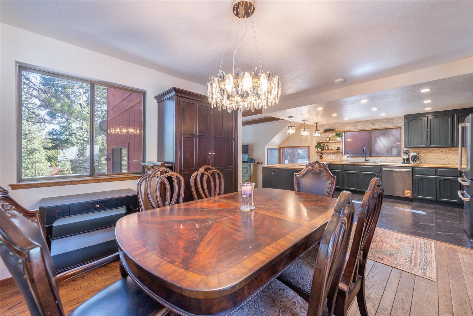 12621 Peregrine Drive, Truckee, CA, 96161-6827