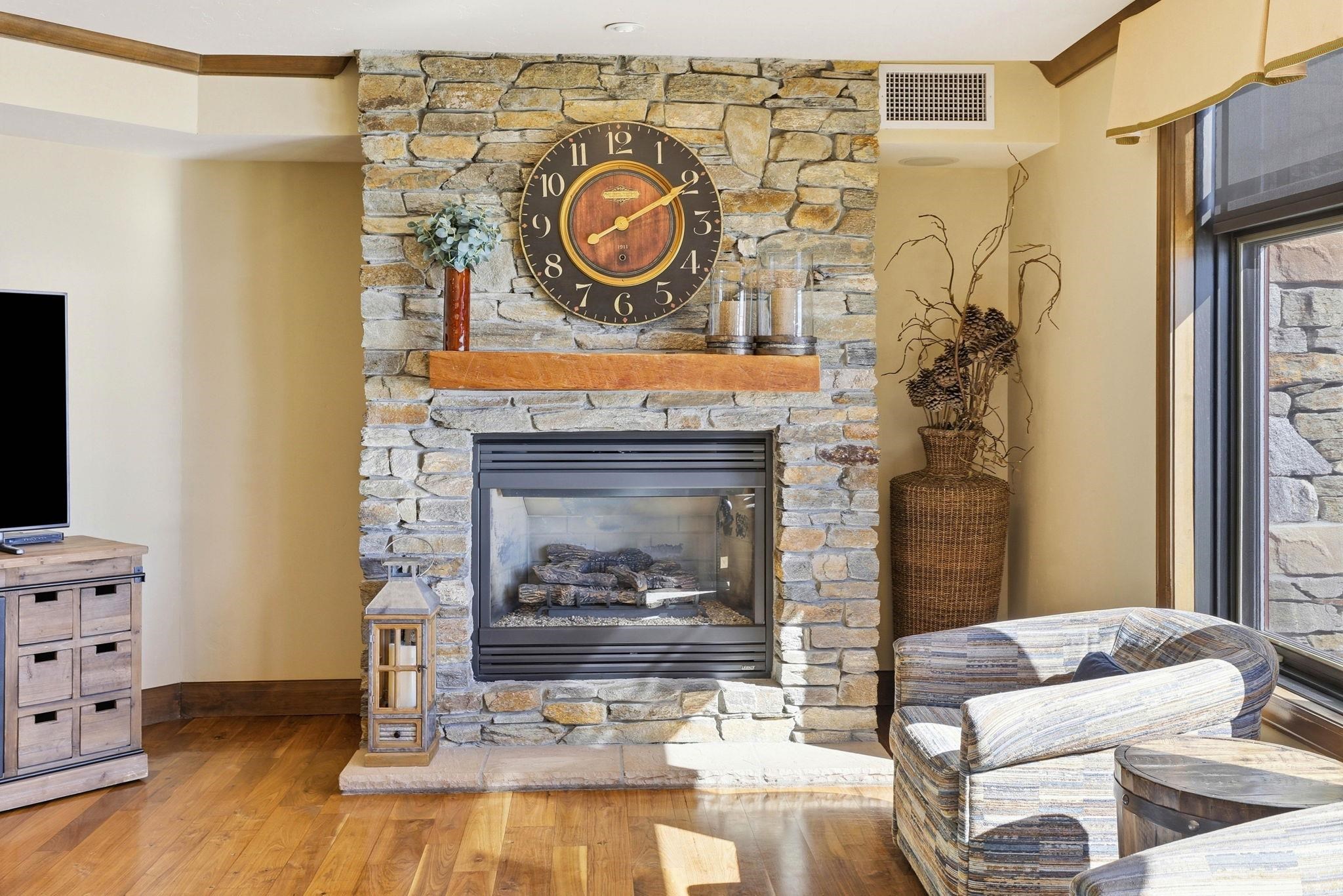 6750 North Lake Boulevard #1G