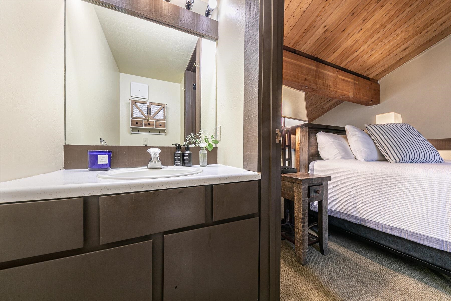 2000 North Village Drive UNIT 317, Truckee, CA, 96161