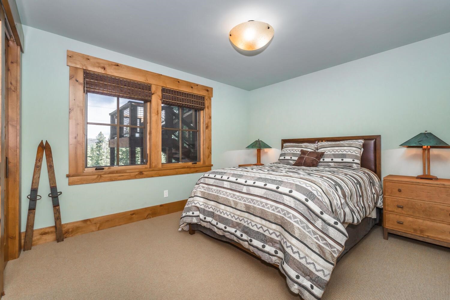 11221 Skislope Way, Truckee, CA, 96161