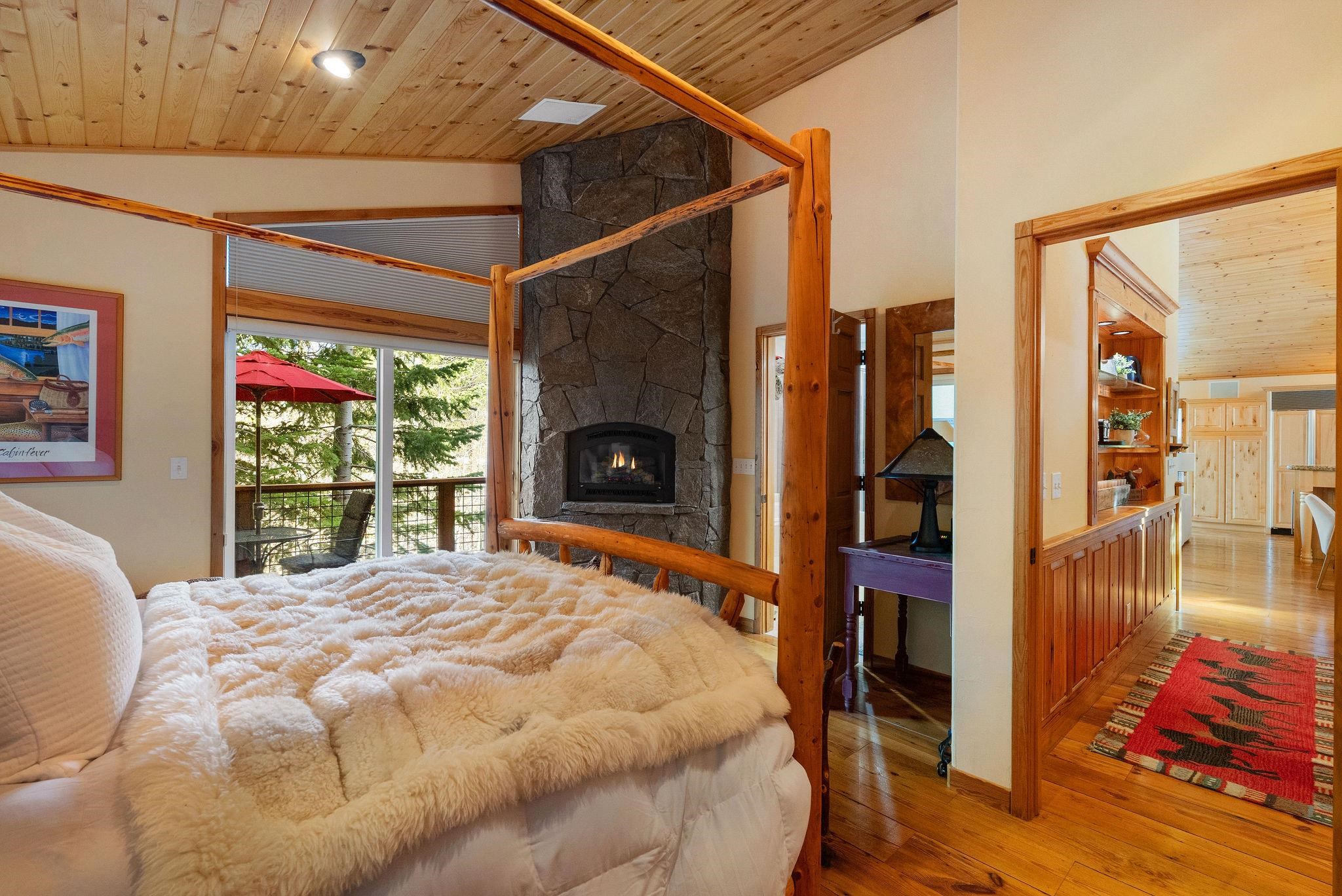 12987 Hillside Drive, Truckee, CA, 96161