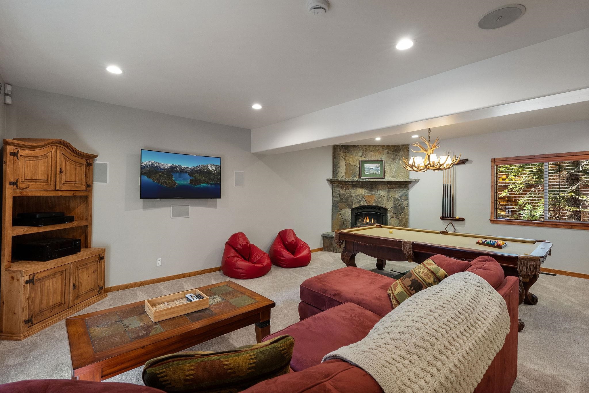 12987 Hillside Drive, Truckee, CA, 96161