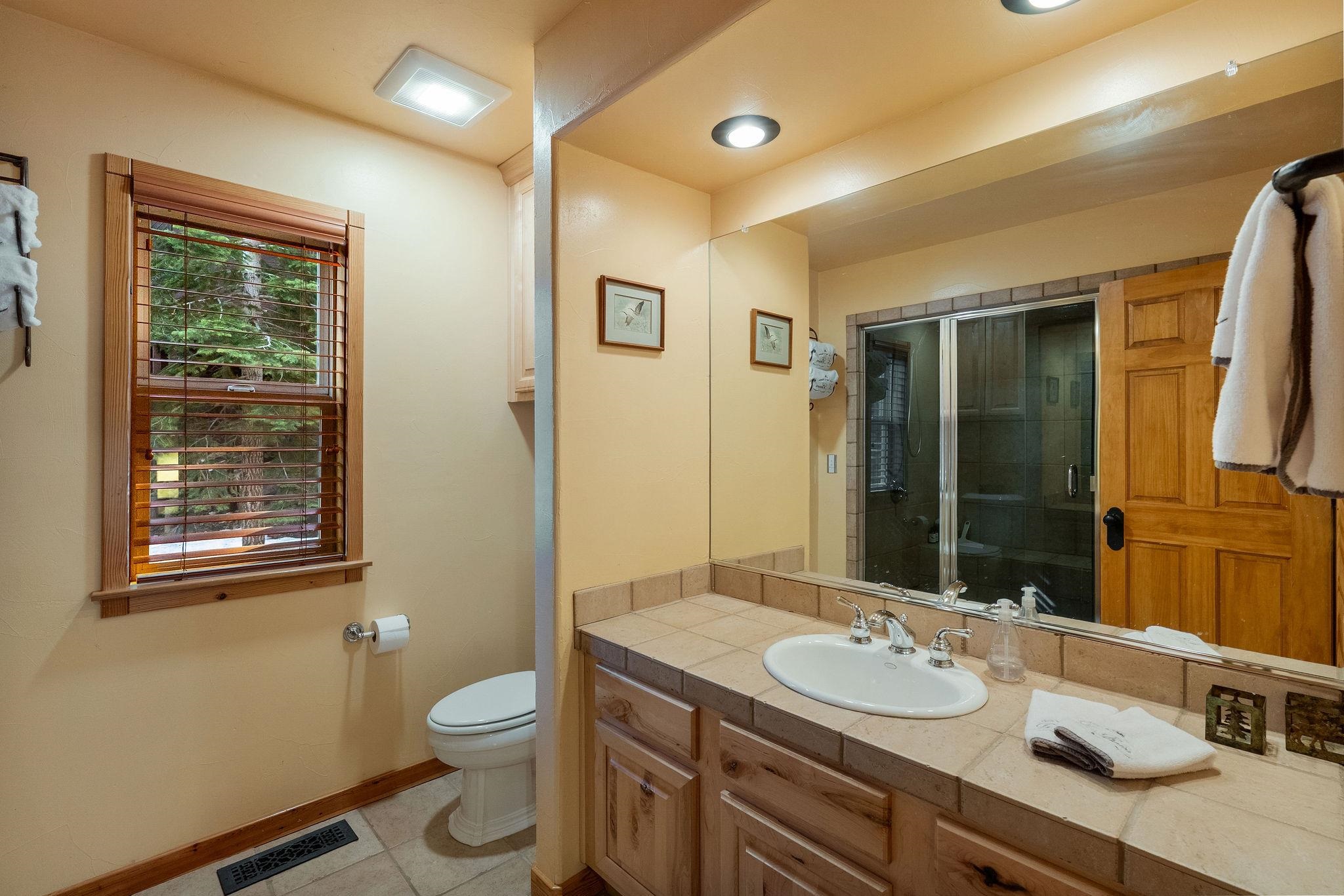 12987 Hillside Drive, Truckee, CA, 96161