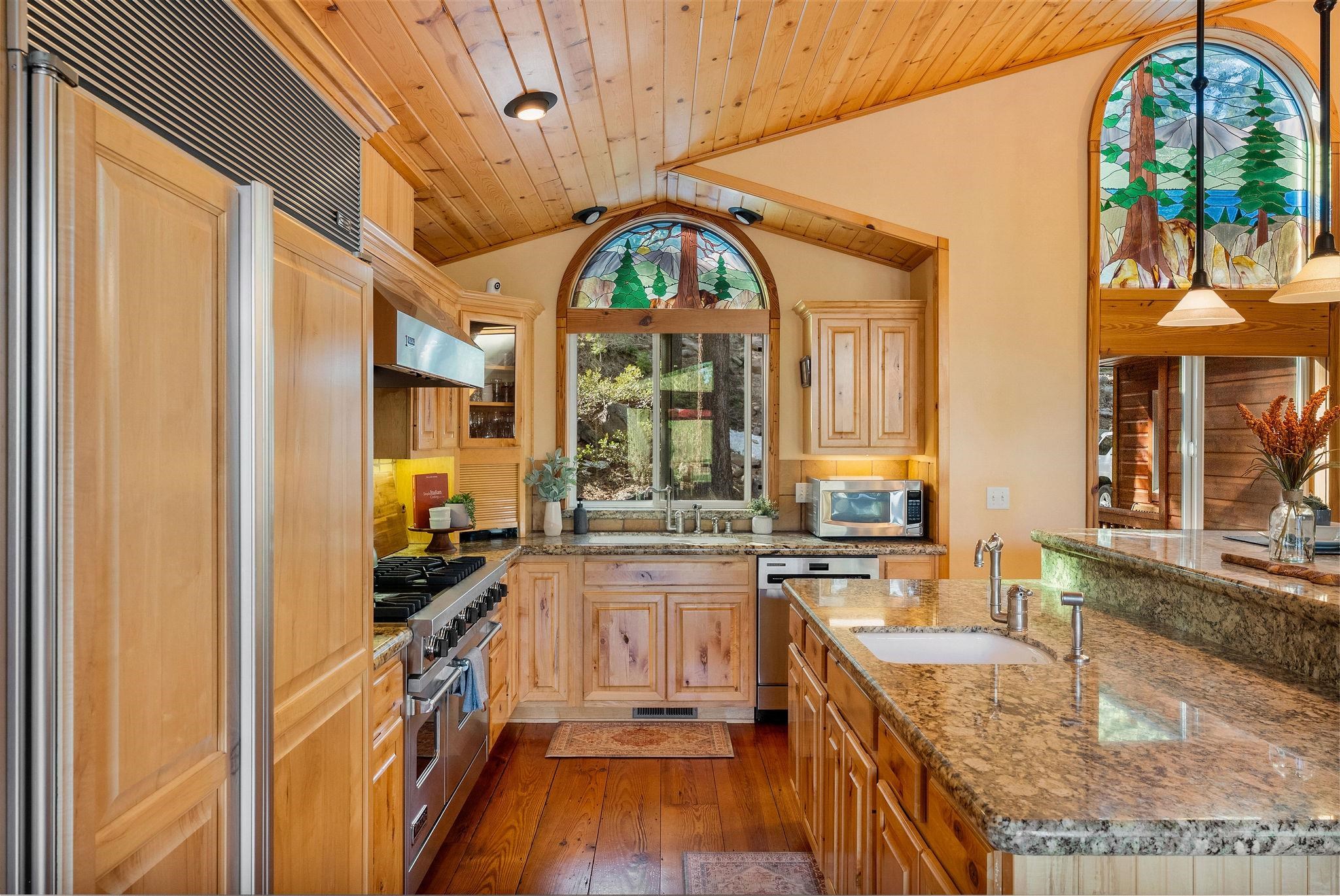 12987 Hillside Drive, Truckee, CA, 96161