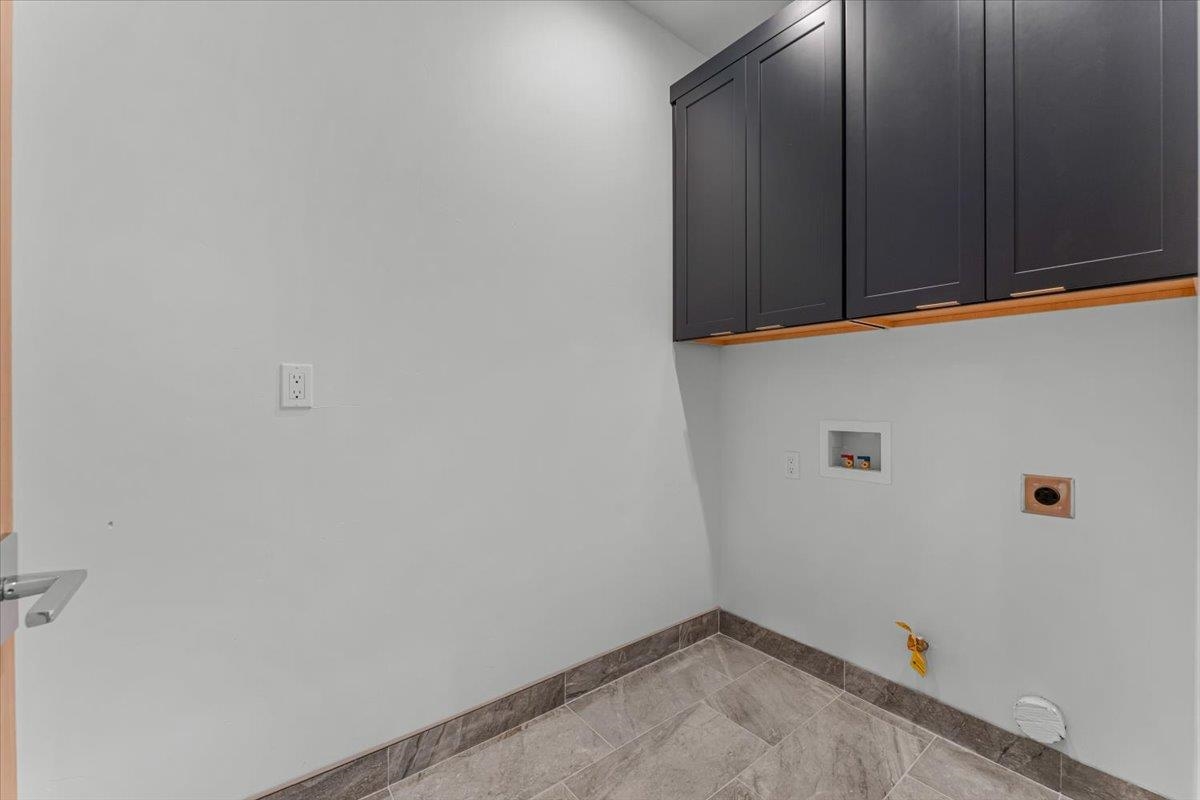 7132 8th Avenue, Tahoma, CA, 96142