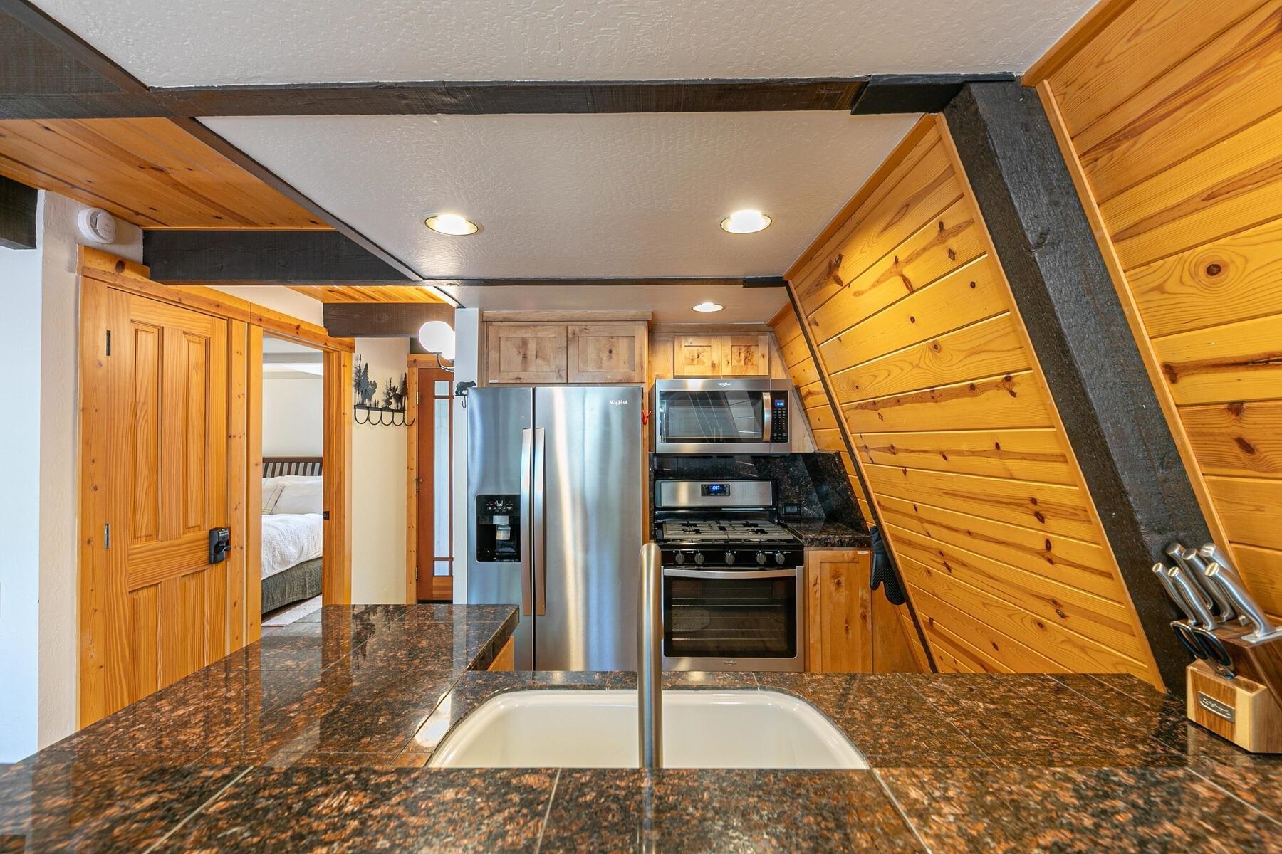 14258 Glacier View Road, Truckee, CA, 96161