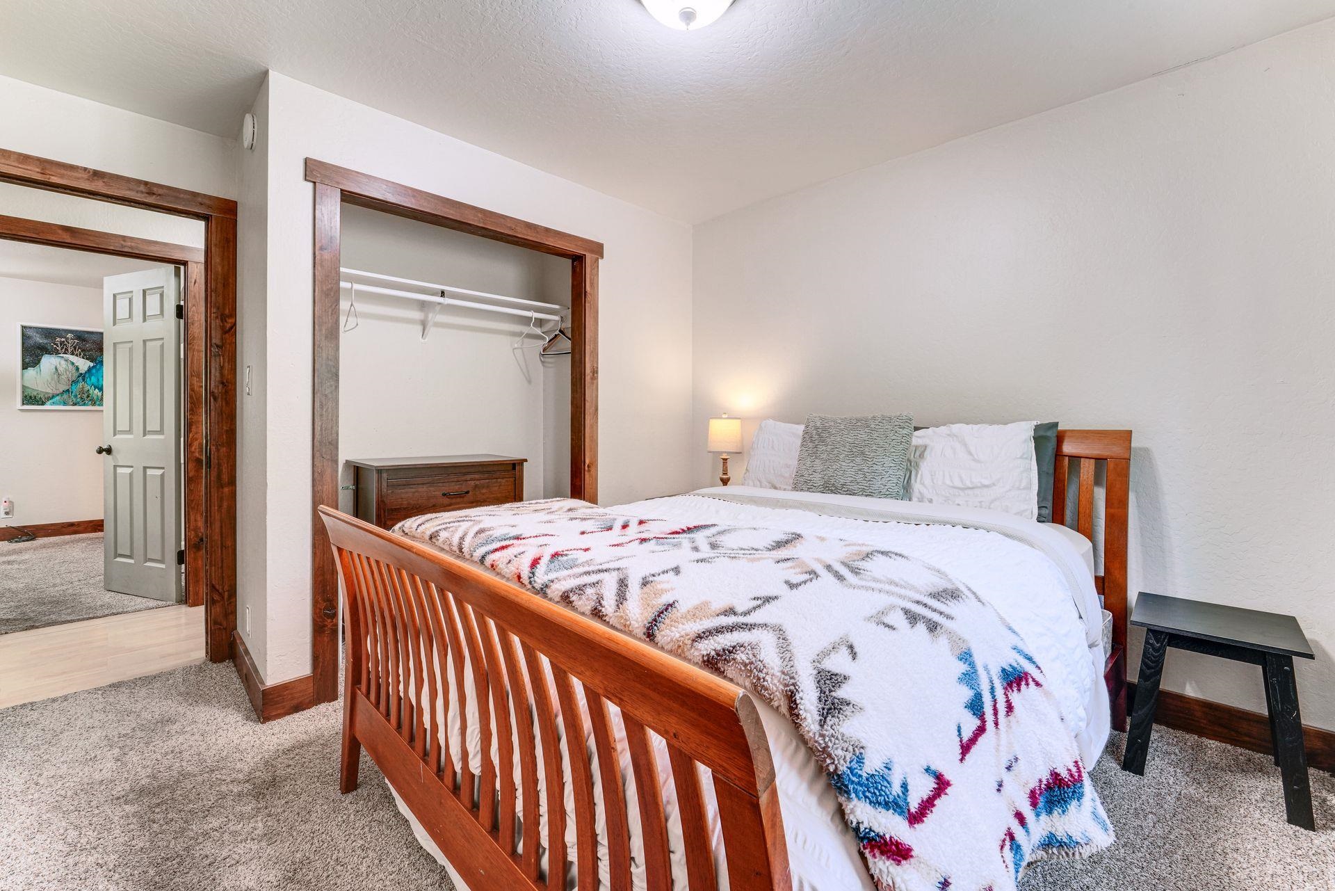 11495 Saint Bernard Drive, Truckee, CA, 96161-6409