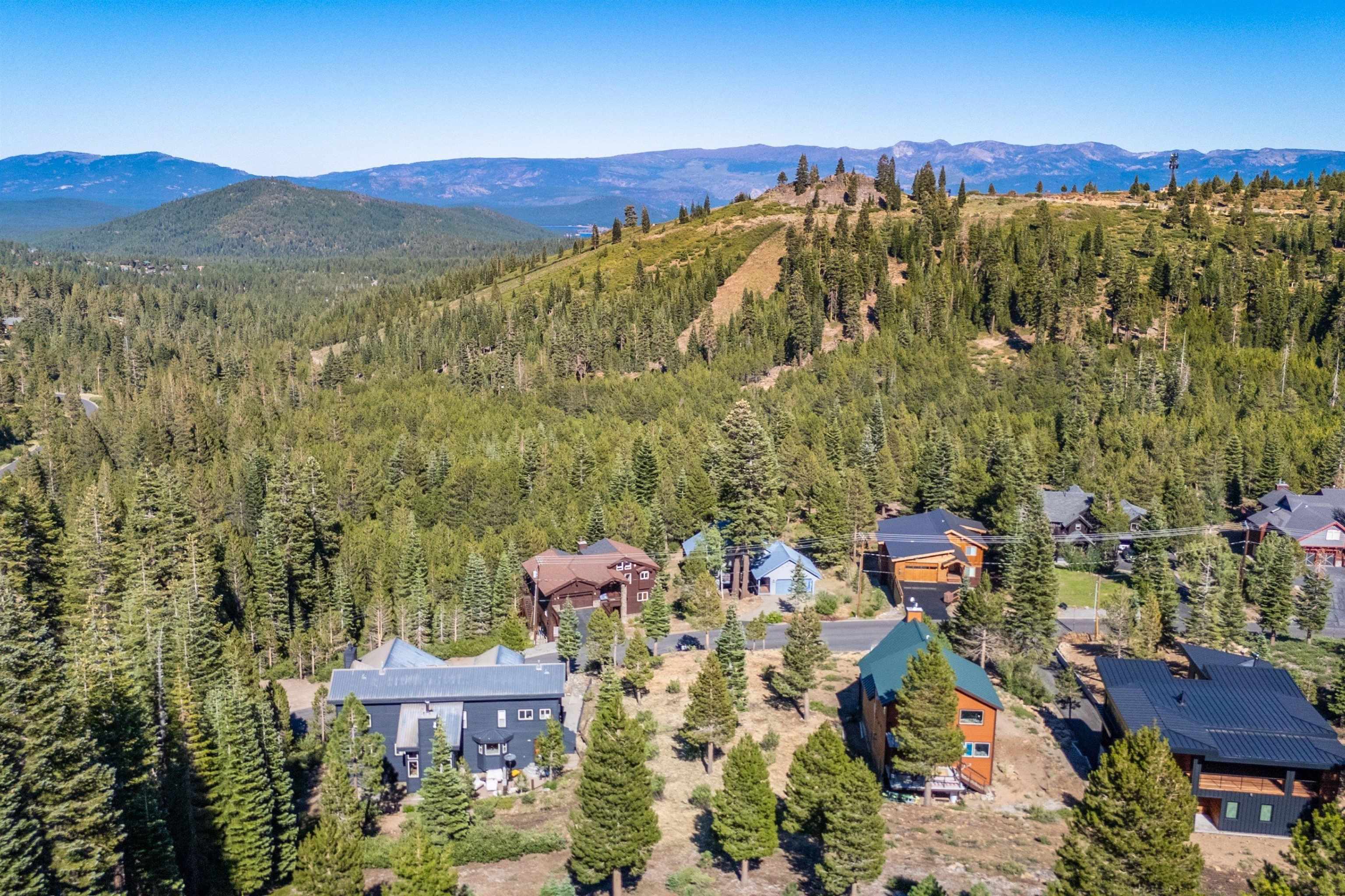 15644 Skislope Way, Truckee, CA, 96161