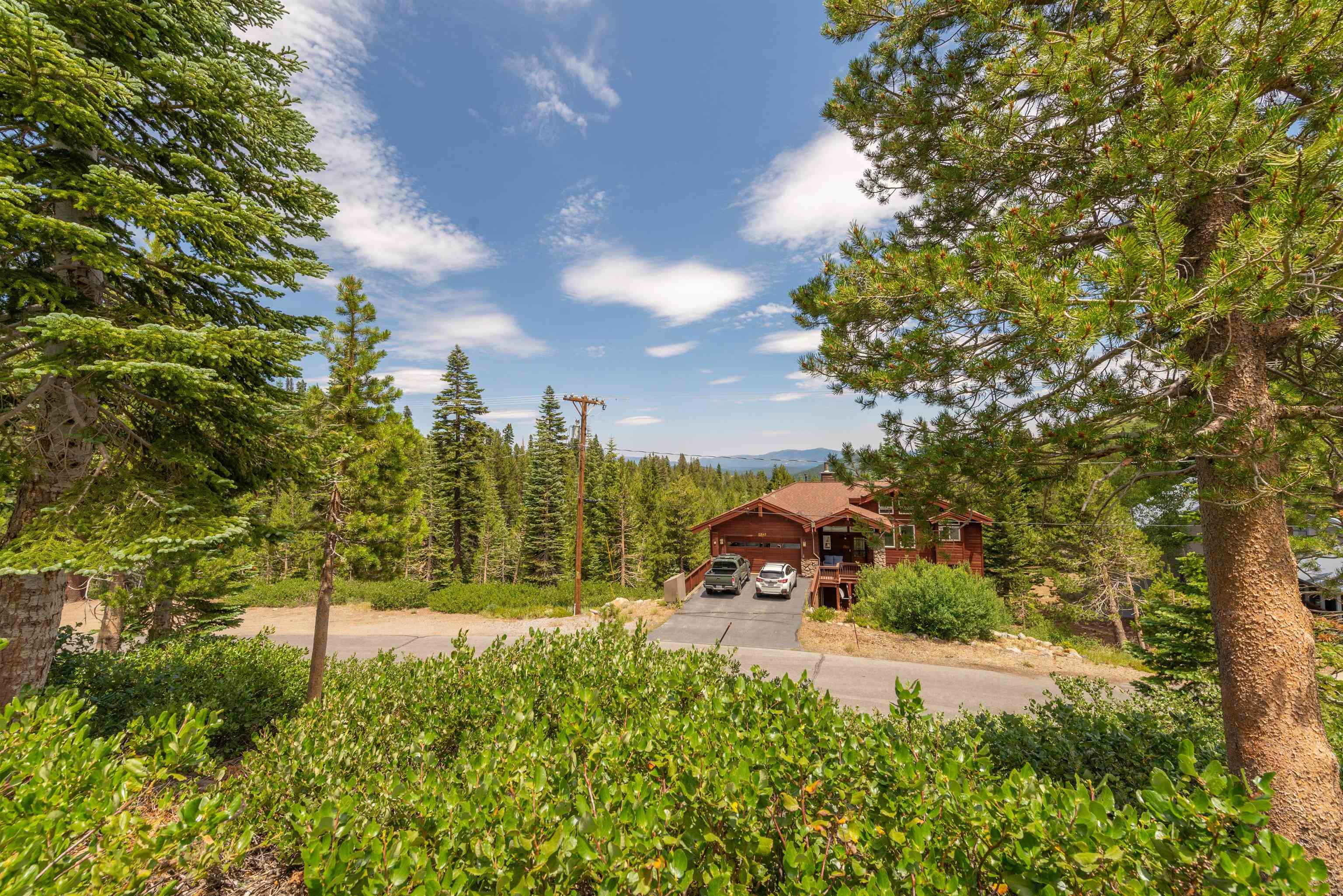 15644 Skislope Way, Truckee, CA, 96161