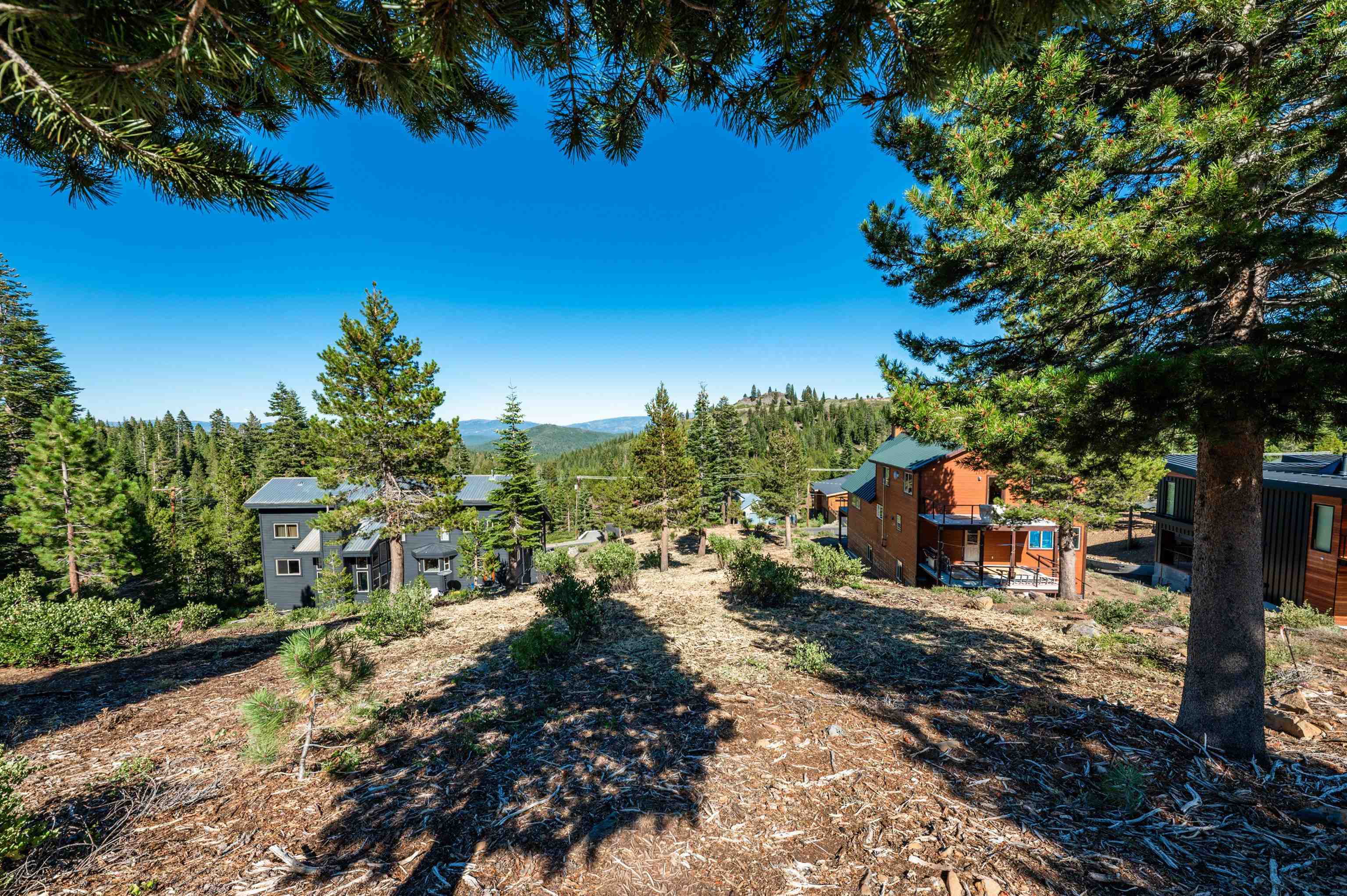 15644 Skislope Way, Truckee, CA, 96161