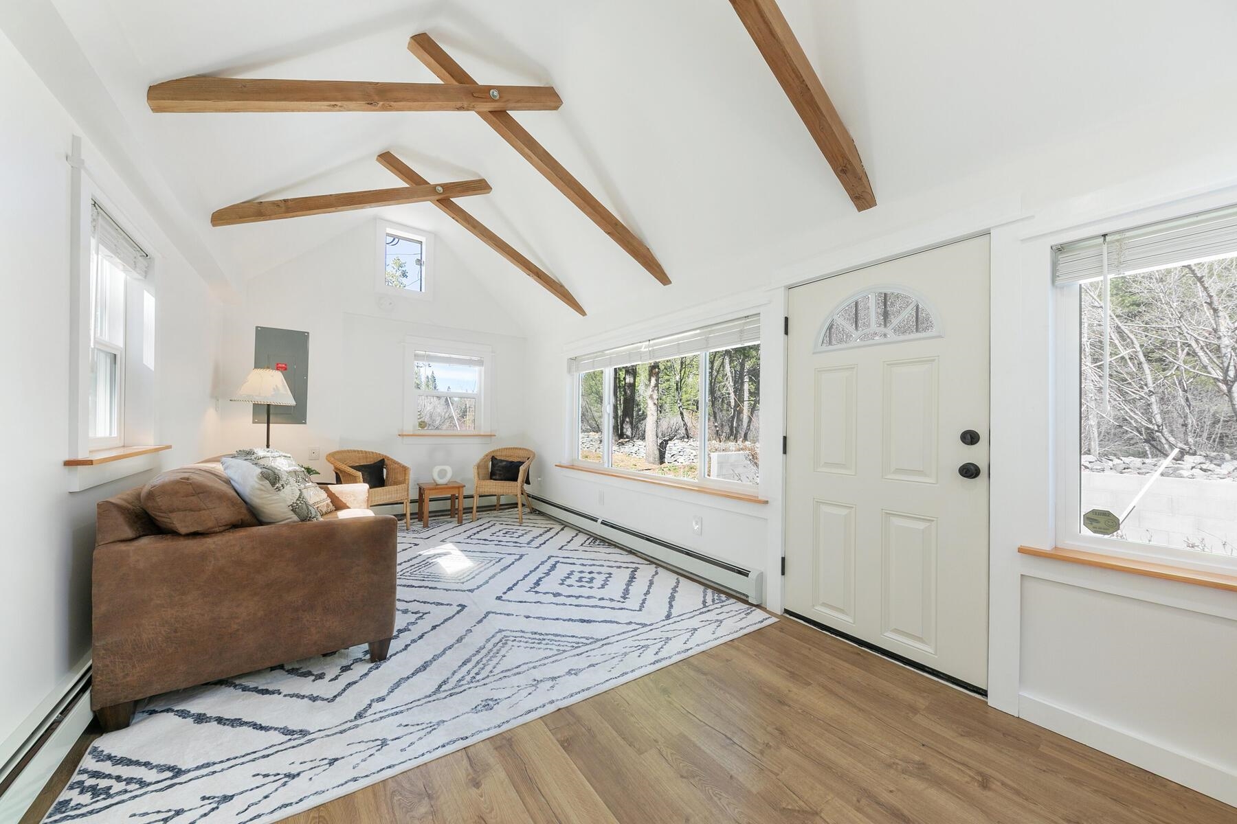 7594 + 7598 River Road