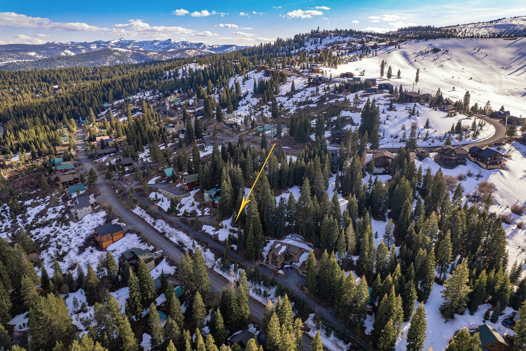 11910 Rhineland Avenue, Truckee, CA, 96161-0000