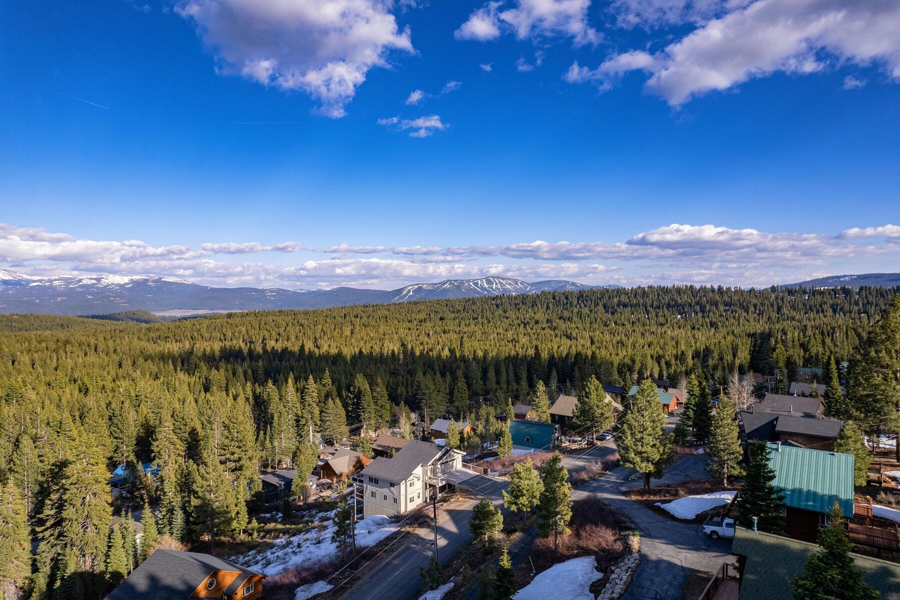 11910 Rhineland Avenue, Truckee, CA, 96161-0000