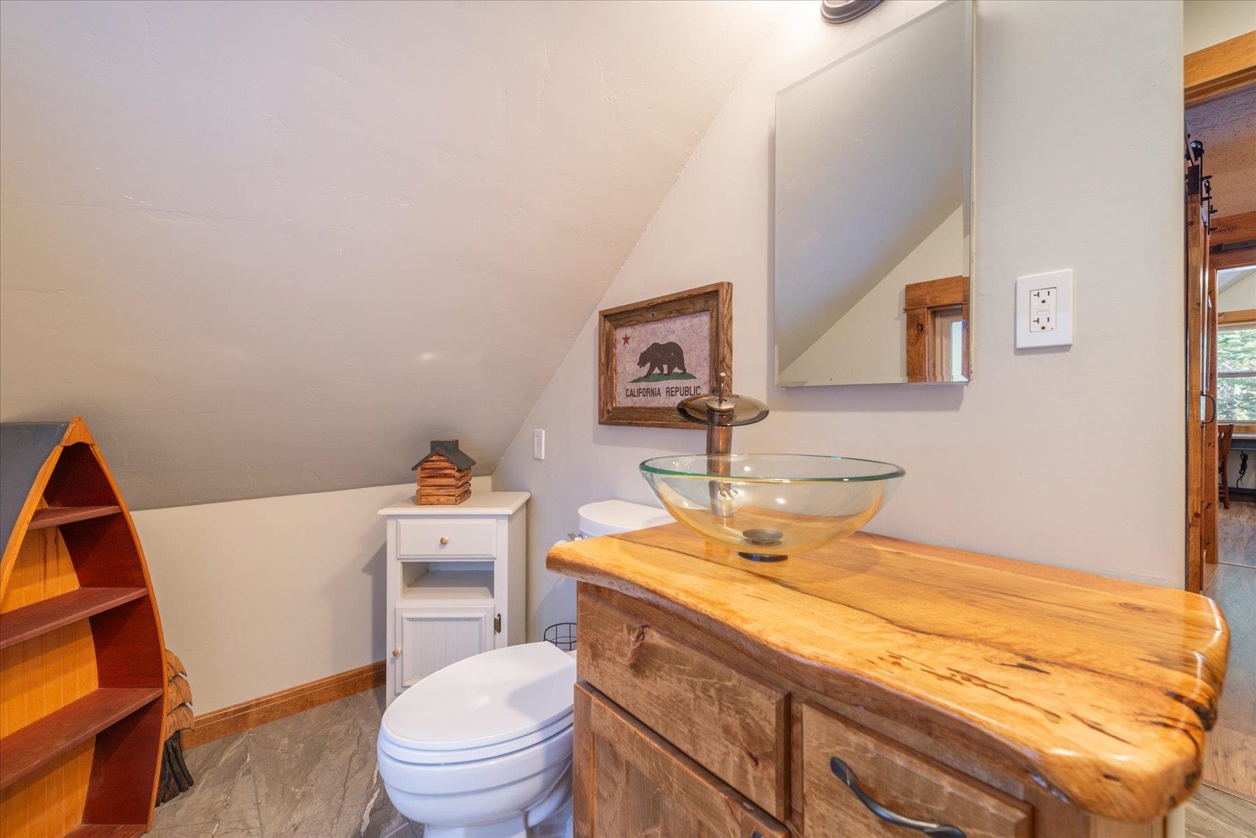 5225 Palisade Road, Soda Springs, CA, 95728