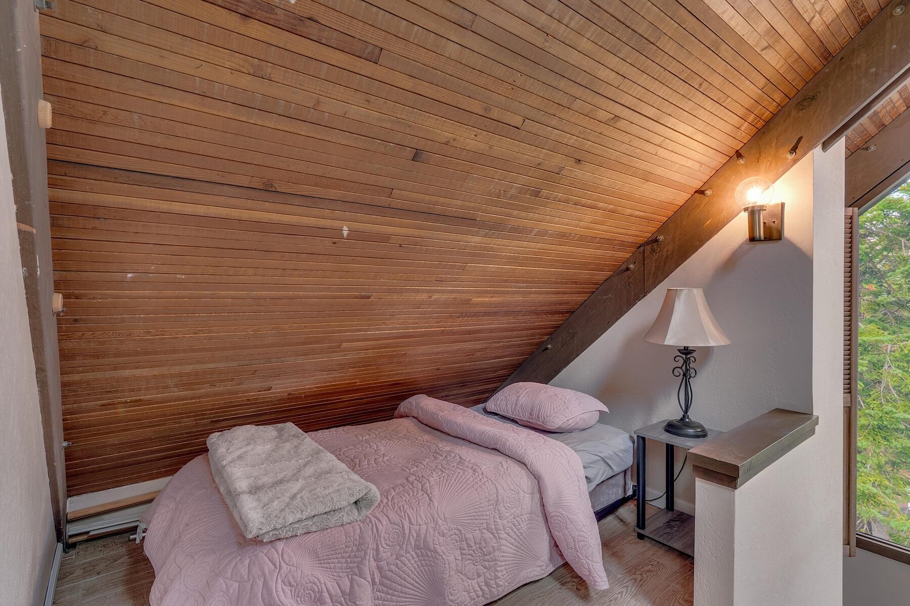 295 Snowbird Loop, Tahoma, CA, 96142