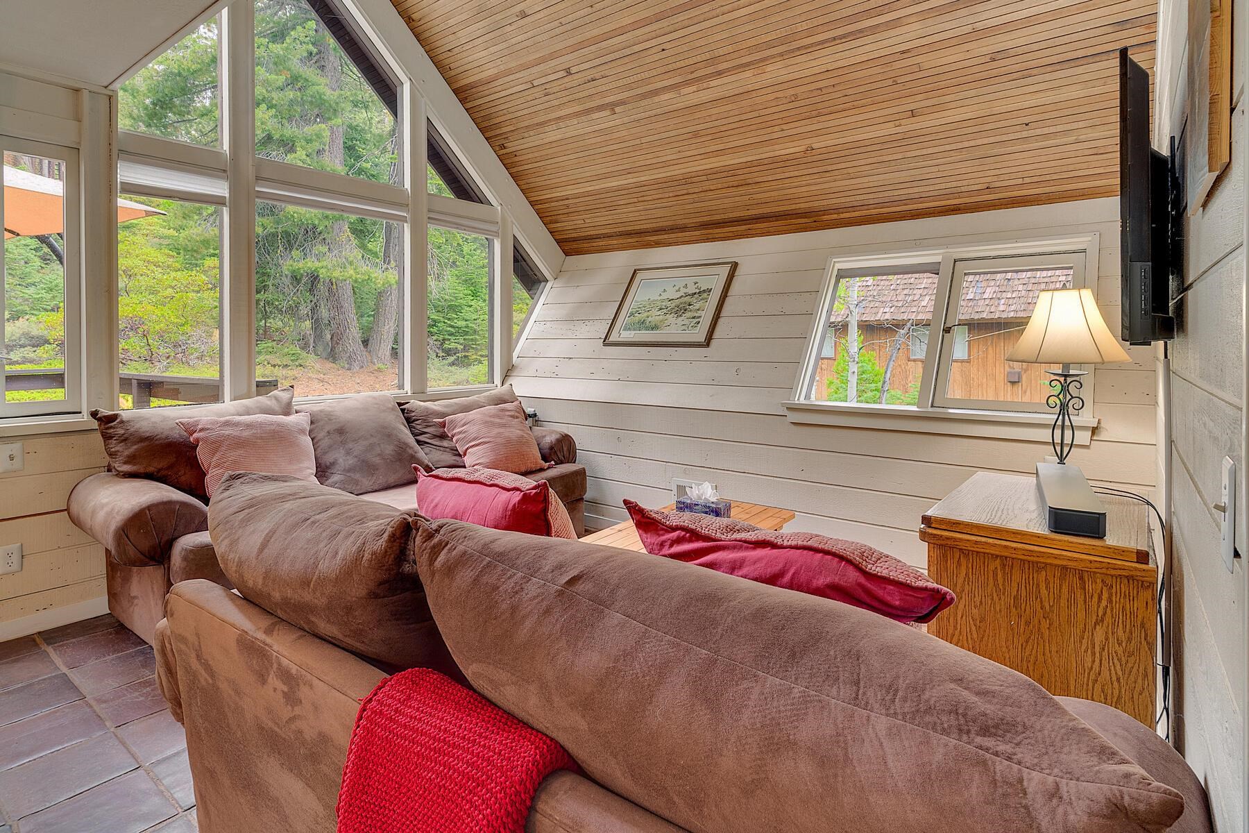 295 Snowbird Loop, Tahoma, CA, 96142